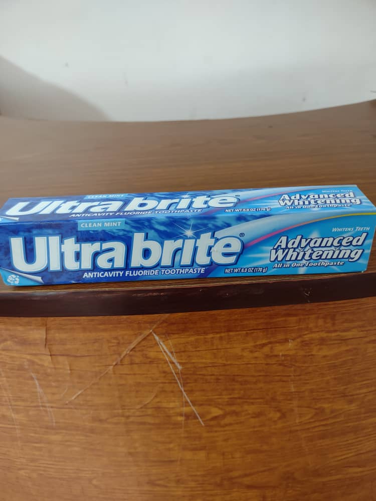 Ultra Brite Advanced Whitening
