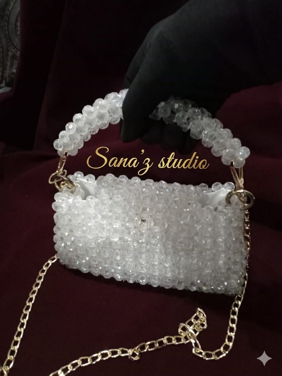 Beaded clutch