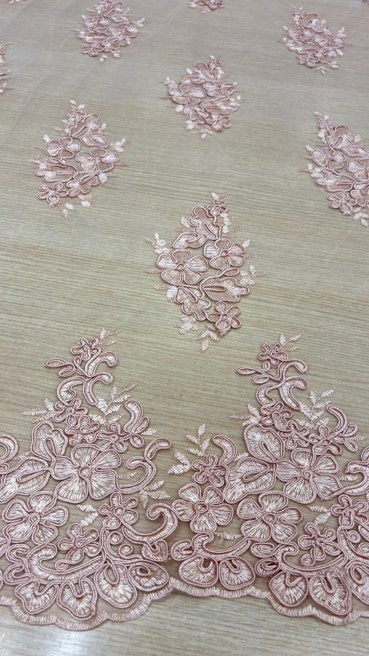 Renda floral barrado