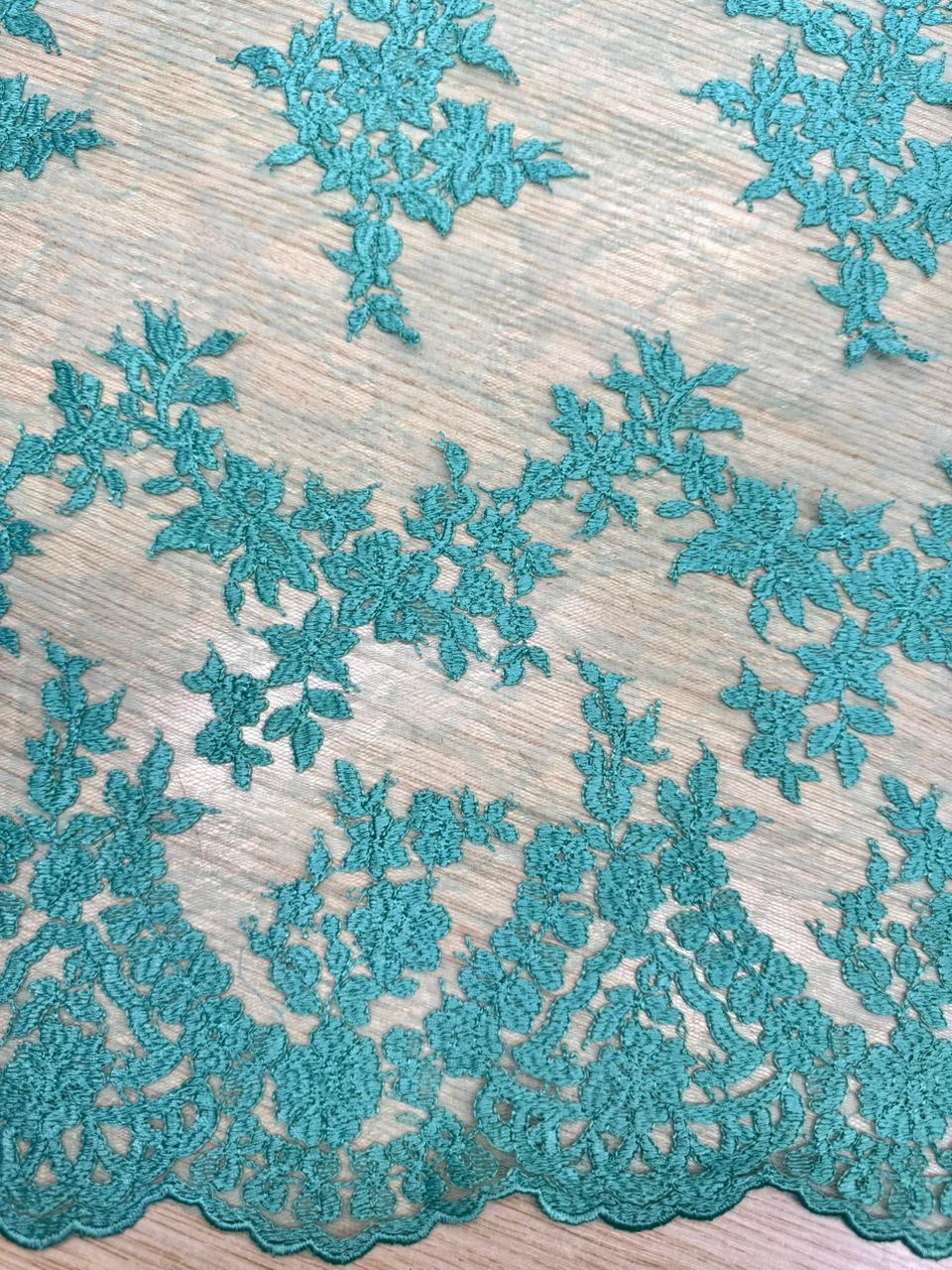 Renda Bordada Verde Água