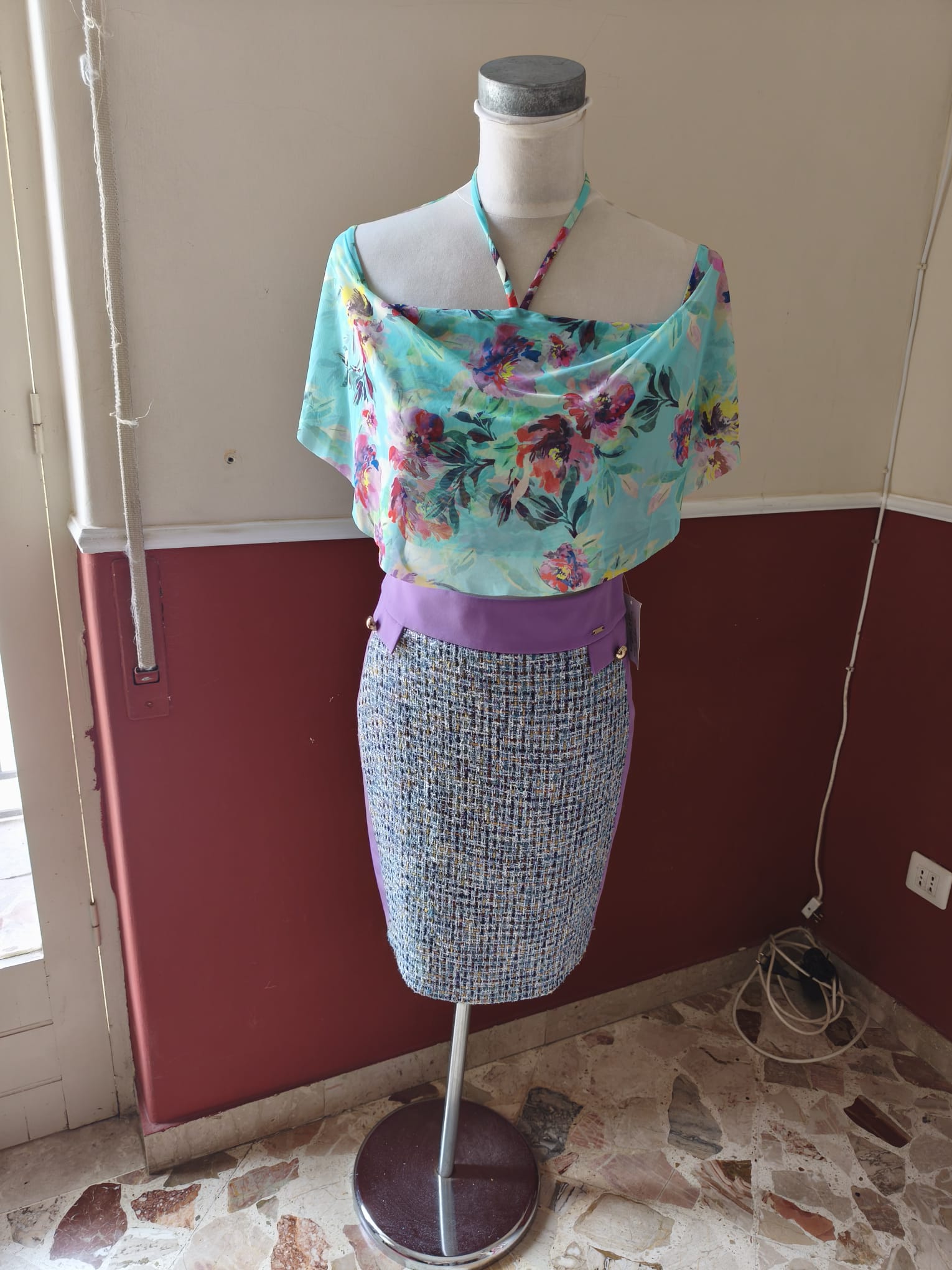 Top Guess by Marciano e gonna midi Fracomina