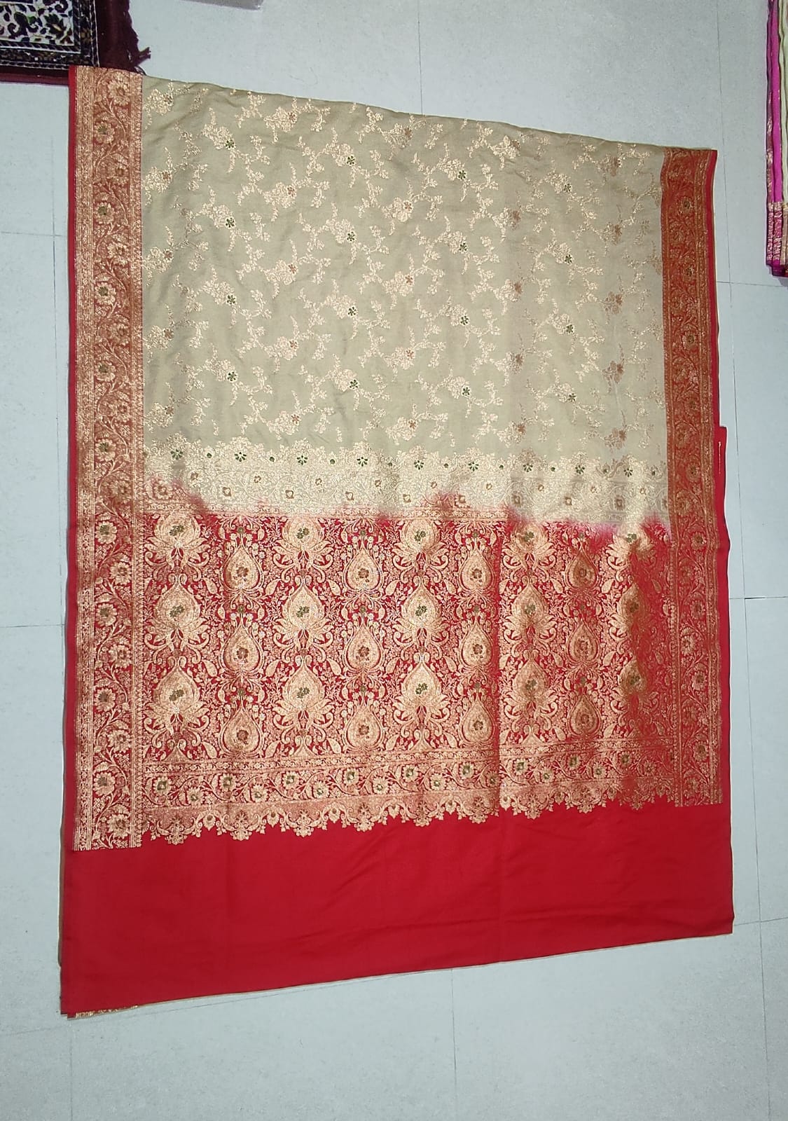Katan Silk Meenakari Banarasi Saree with Contrast Border & Gold Zari Weaving