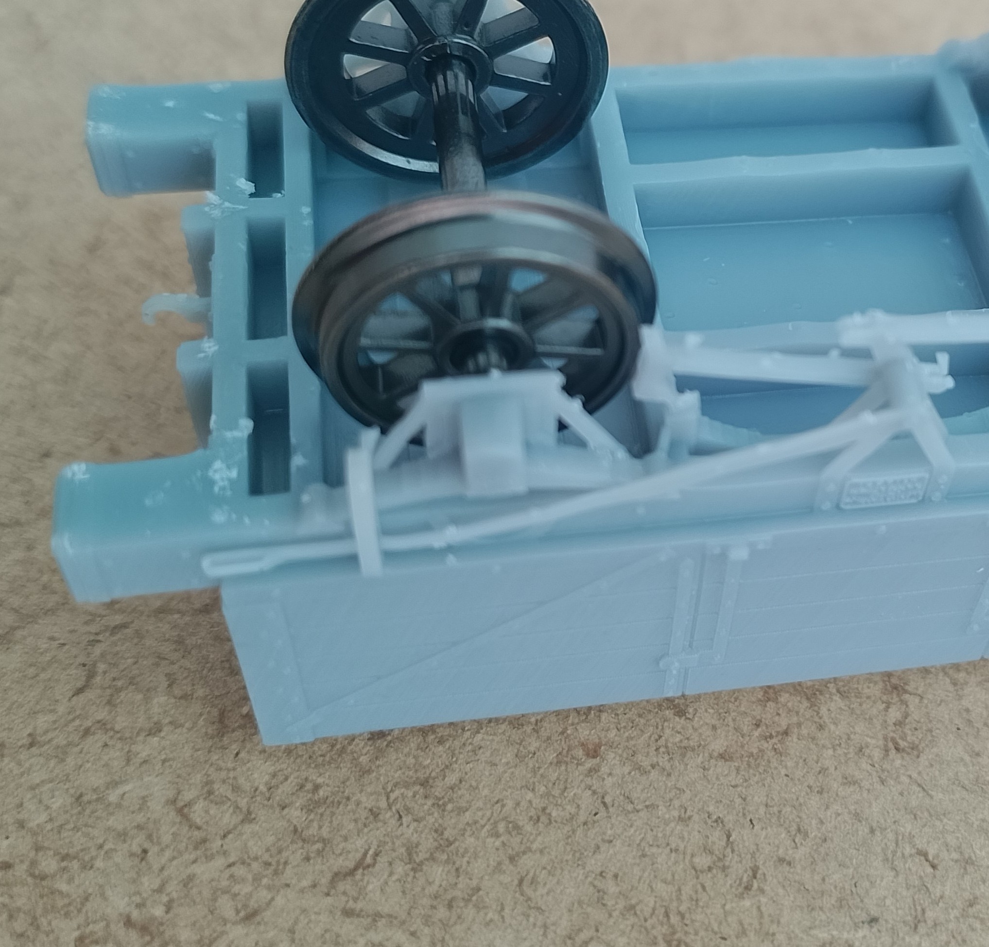 4mm OO 5 plank dumb buffer raised end plank external strapping 8'6" w/b iron brakes