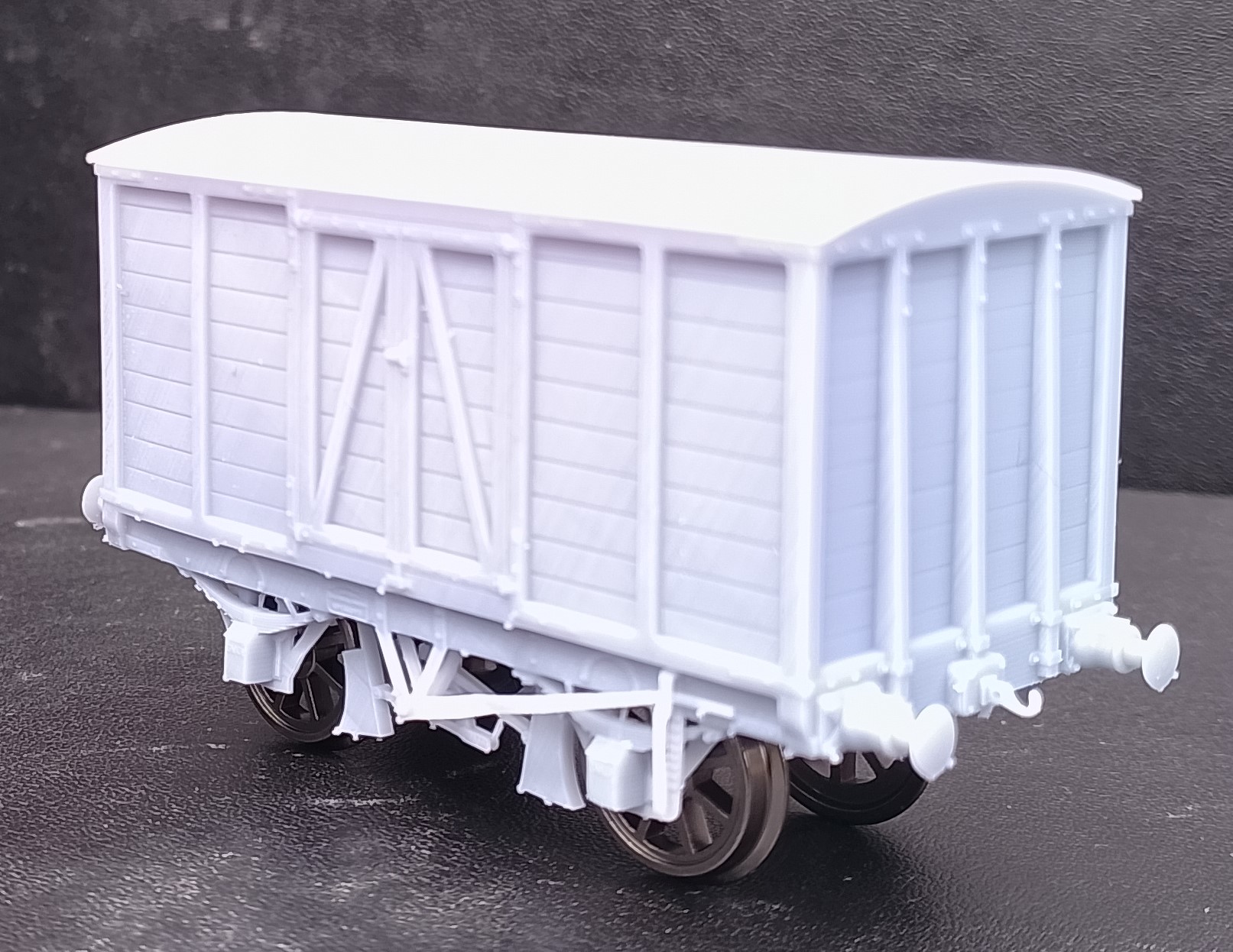 4mm OO 1860s tinplate van 8ft wheelbase