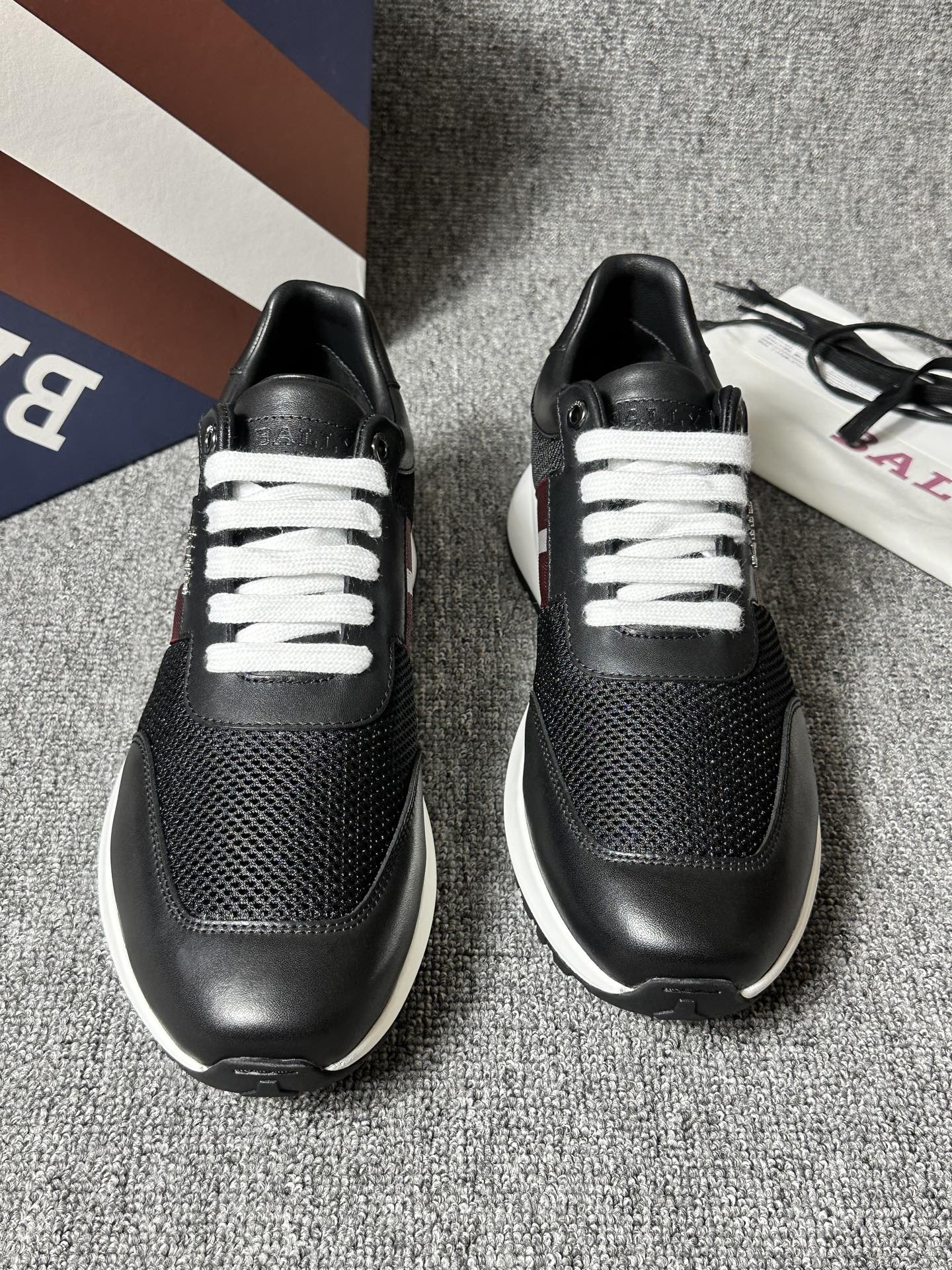 Mesh Sneaker in Black Leather