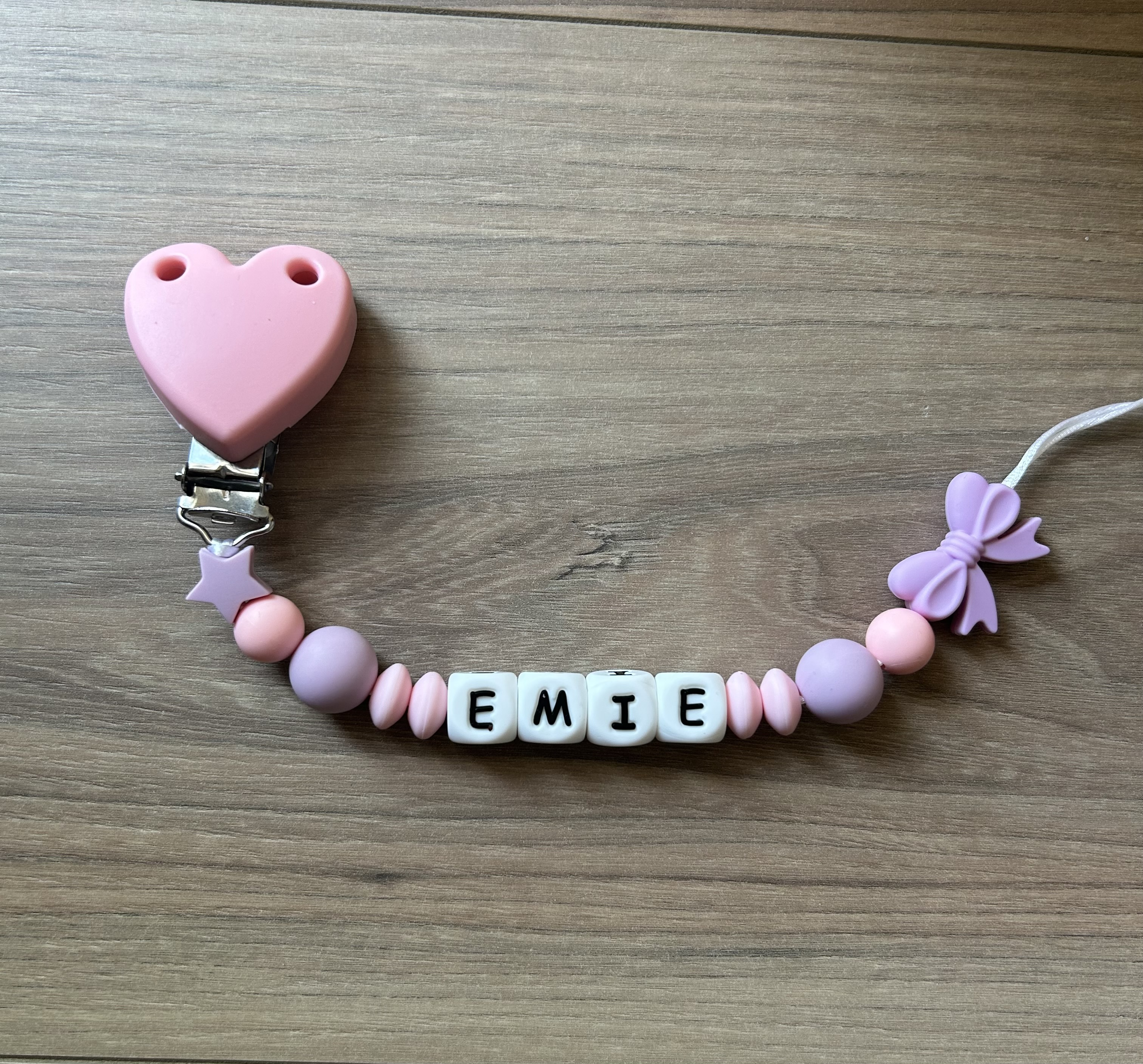 Attache-tétine personnalisable noeud 