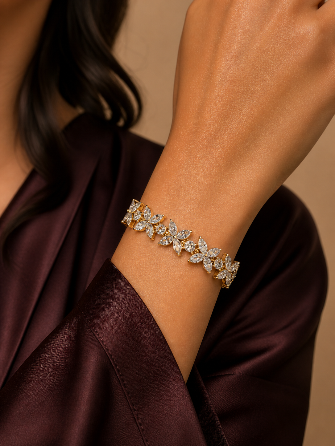 MAJESTIC FLORAL RADIANCE DIAMOND BRACELET