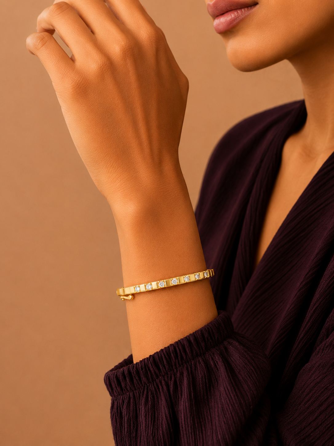 LUMINAIRE ÉTOILÉE ROYALE DIAMANTÉ INFINITY BANGLE