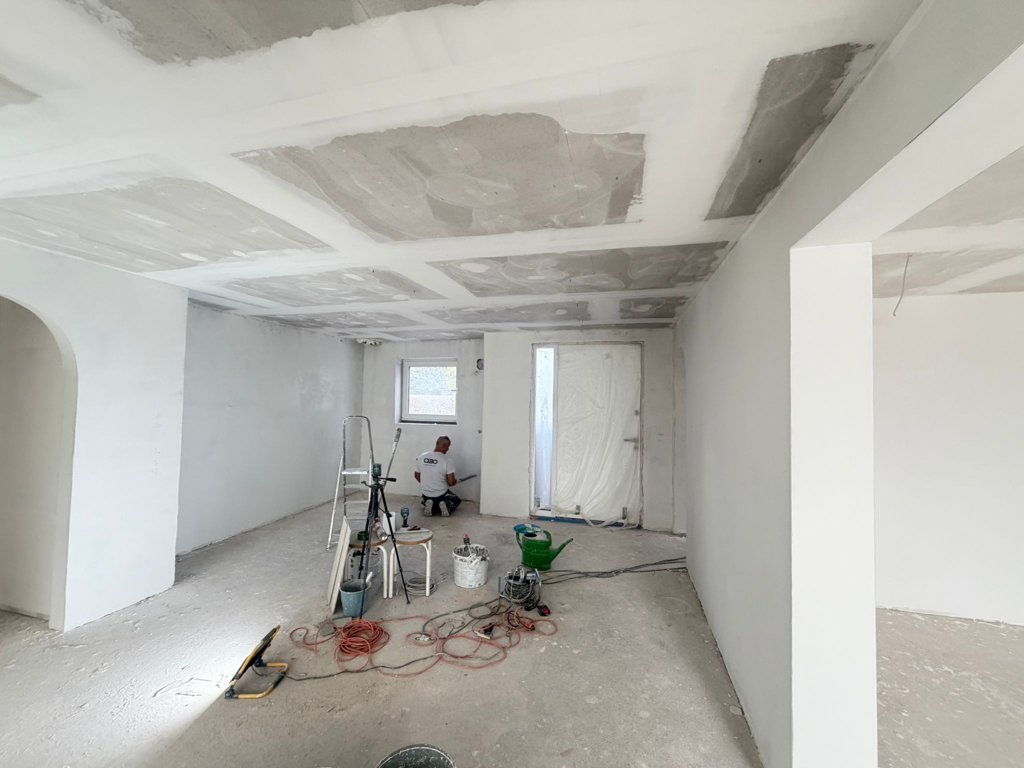 140 QM Spachteln & Decke abhängen 