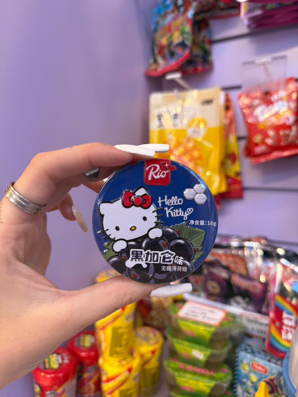 Caramelos de Hello Kitty con sabor a arandano