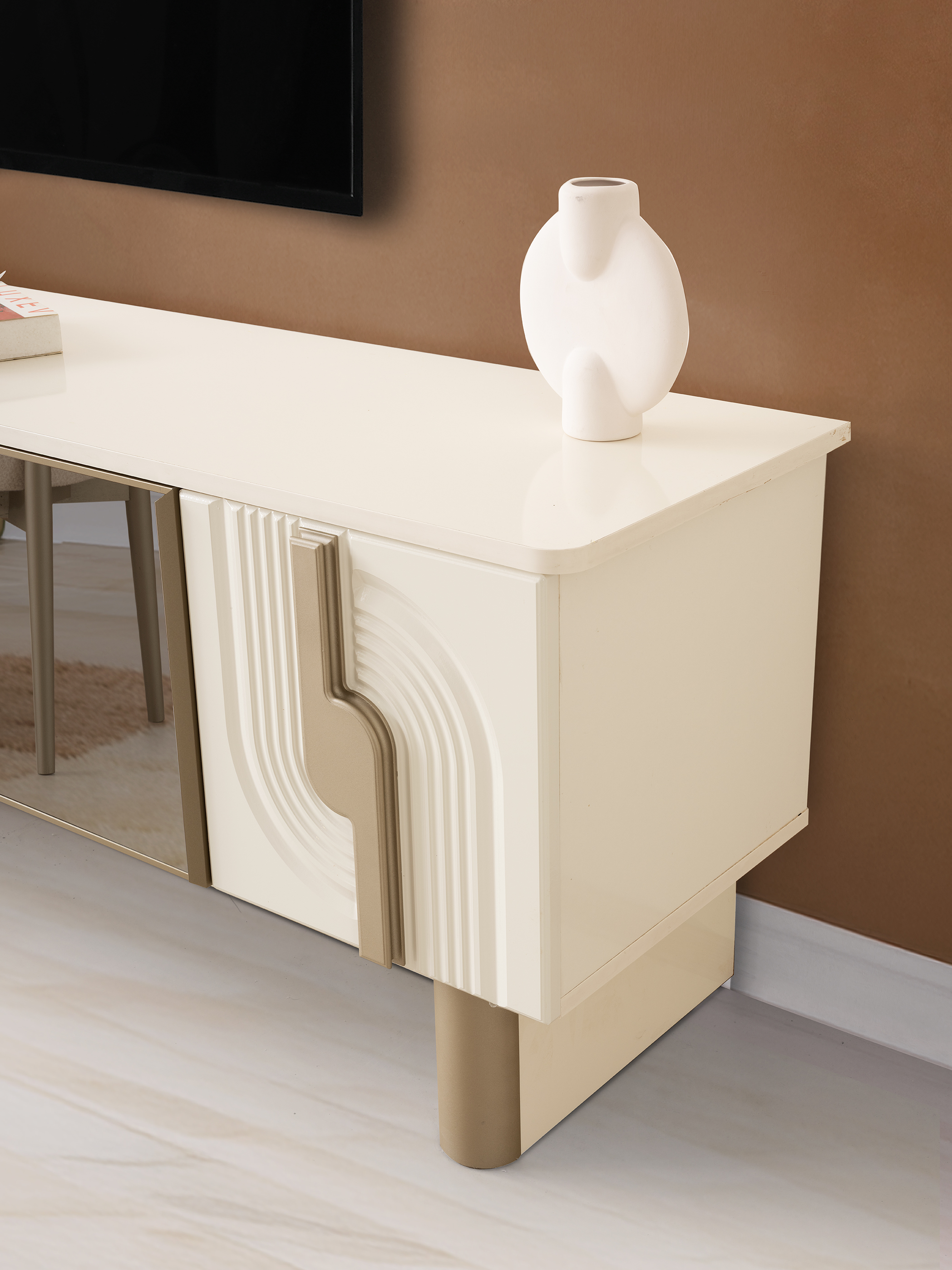 KAŞ Dining Room Set