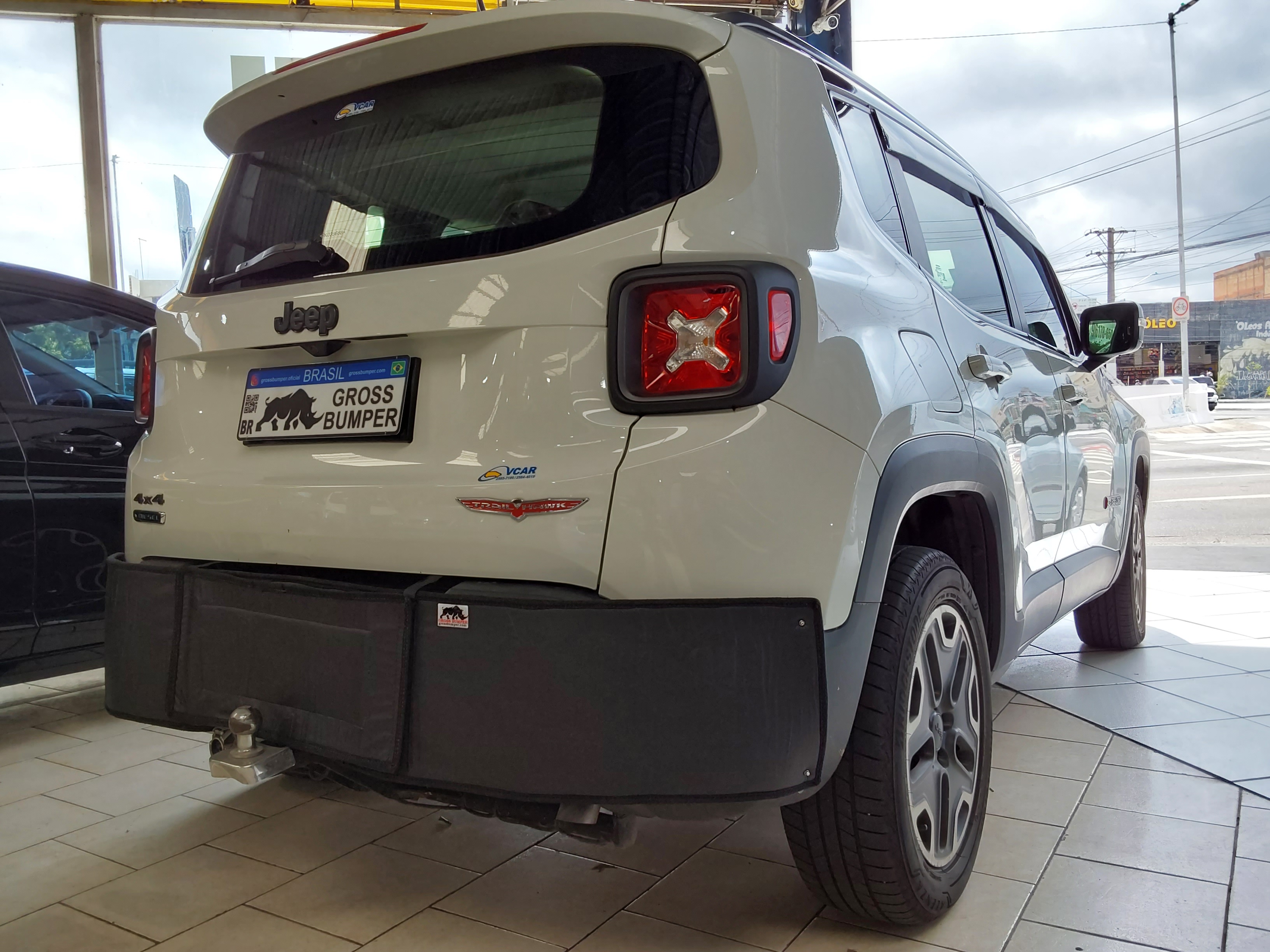 SUVs Médios e Compactos