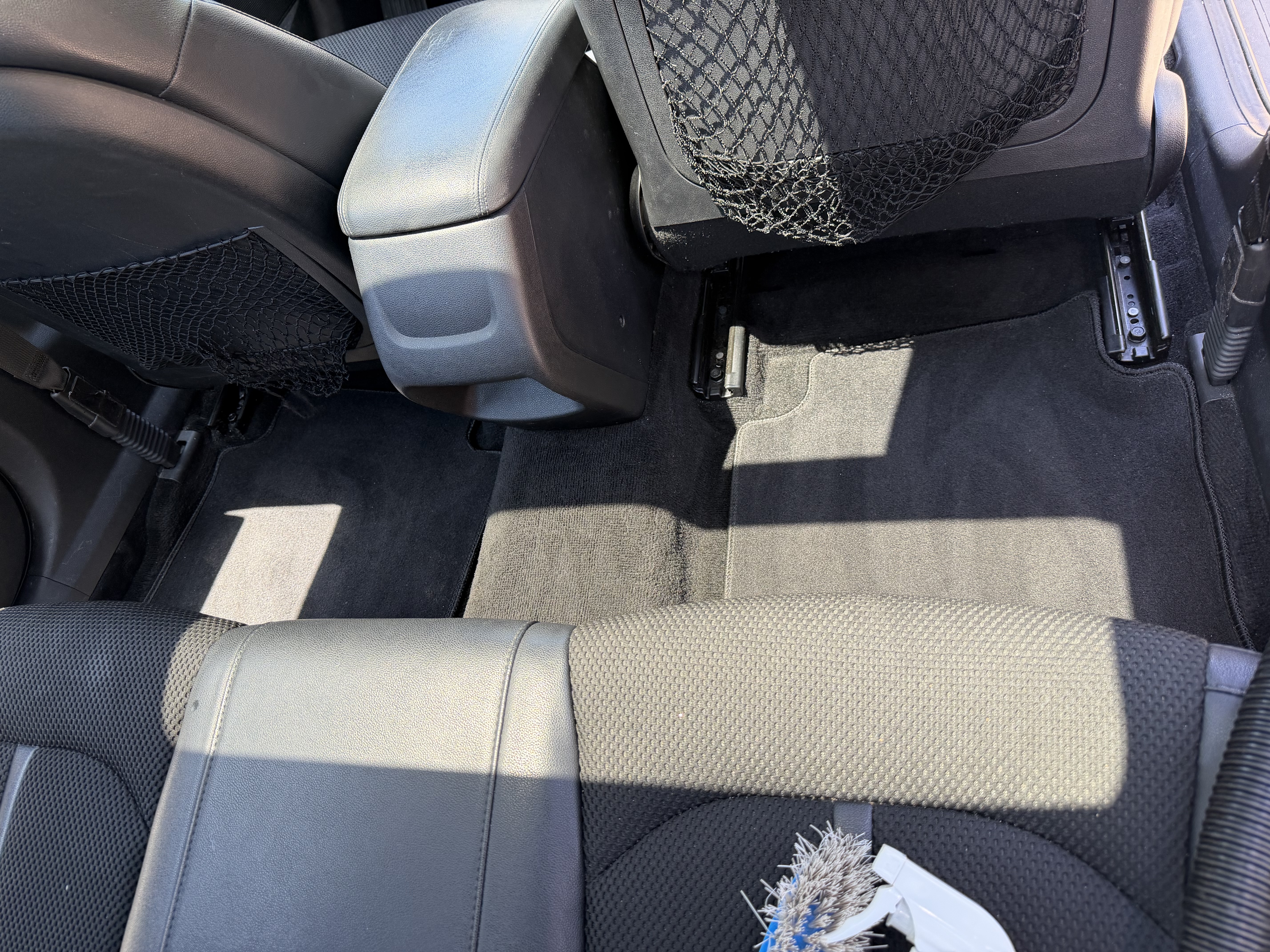 Basic interior  cleaning (cars)