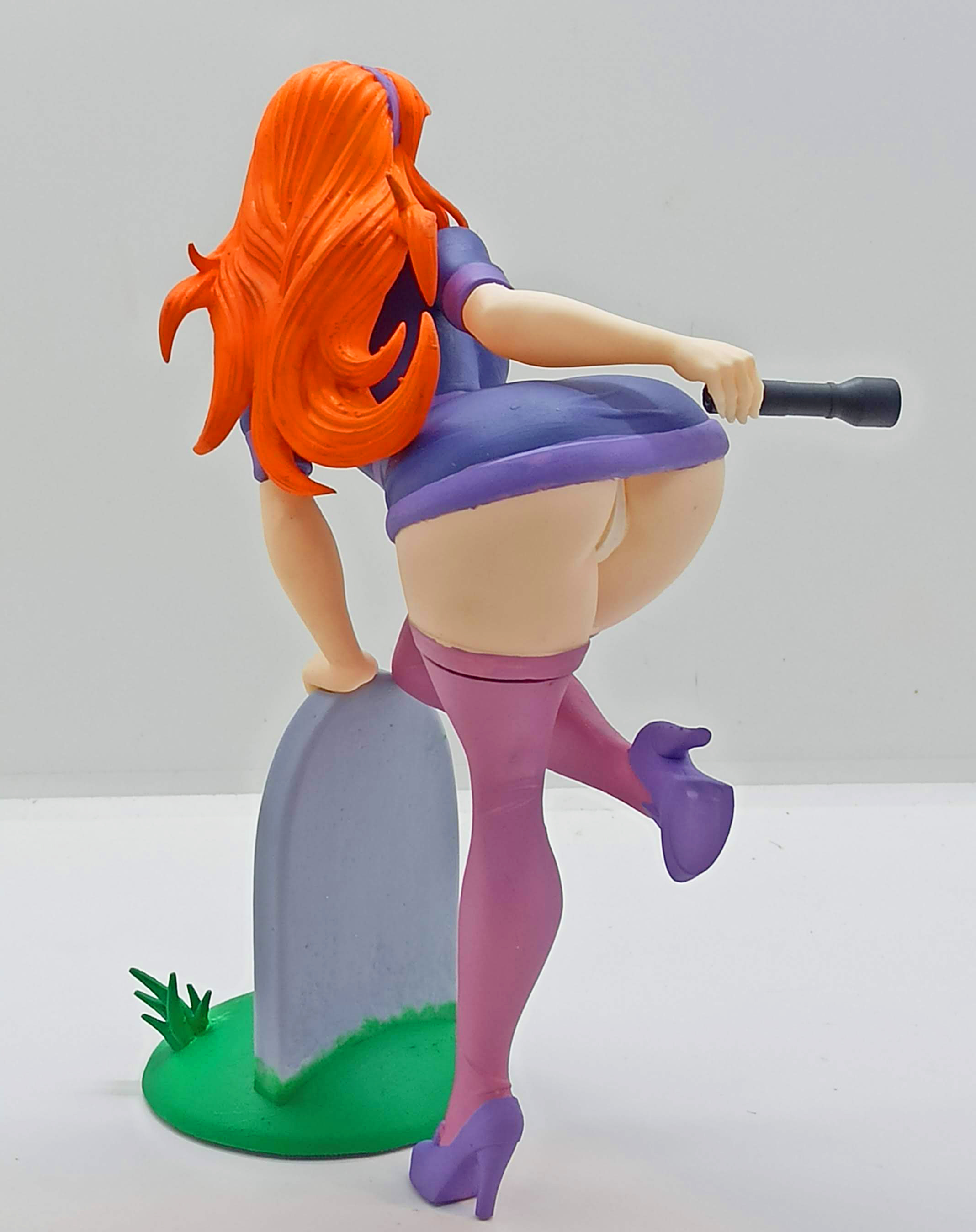 Daphne Figura  Impresa 3d Resina Artesanal Scooby Doo