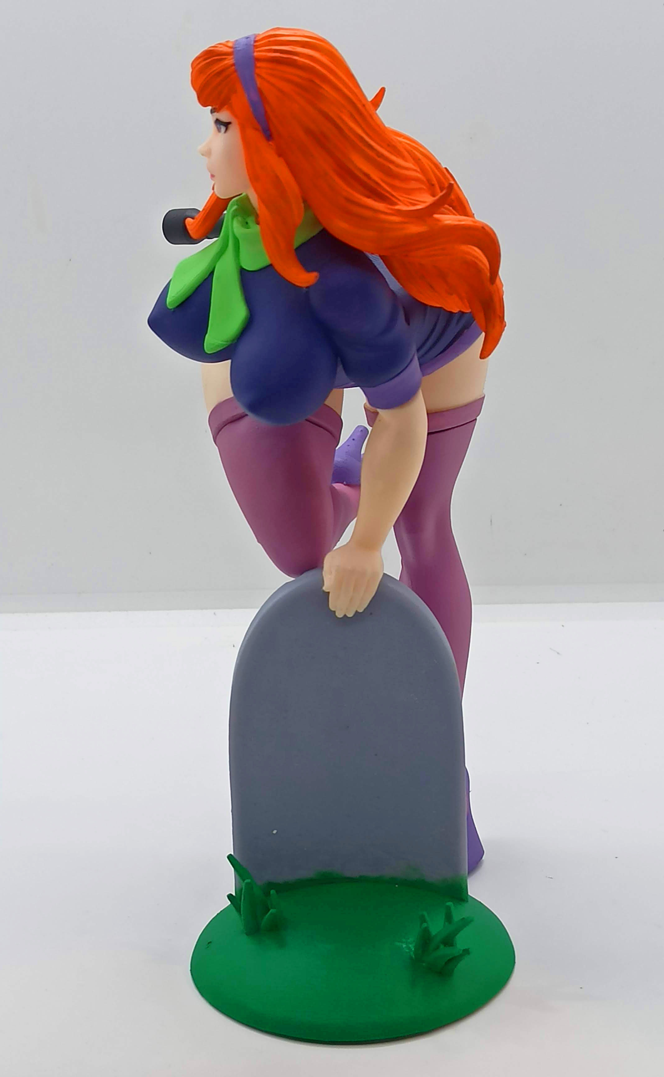 Daphne Figura  Impresa 3d Resina Artesanal Scooby Doo