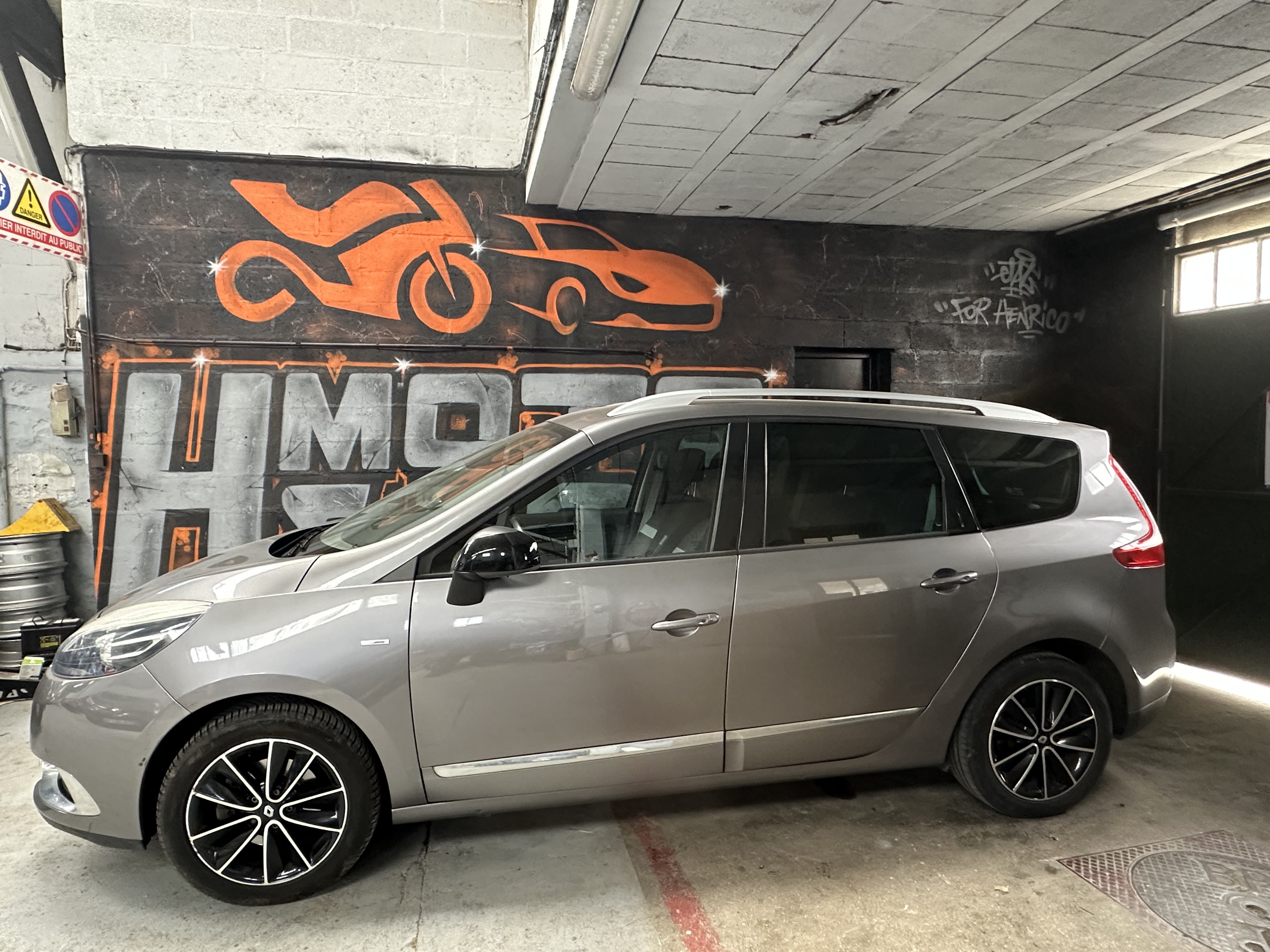 Renault Scenic Bose 7 places 