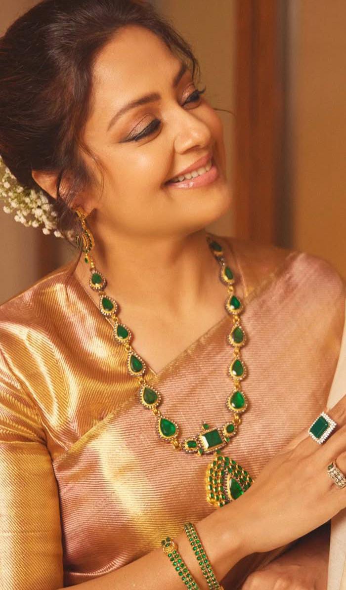 Green Stone Necklace Set