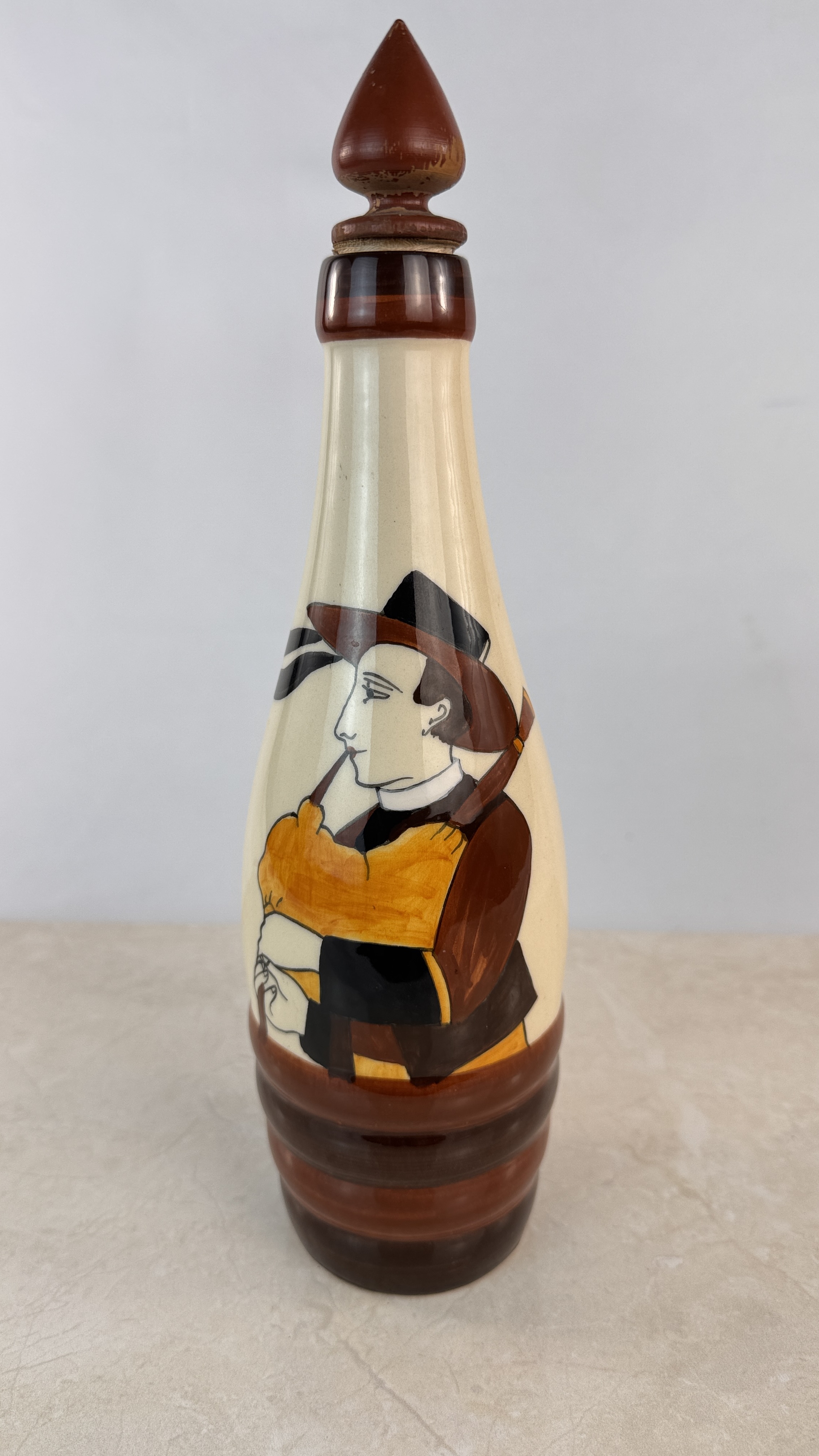 Lote 94- HB QUIMPER. Botella de licor 20/25 eur.