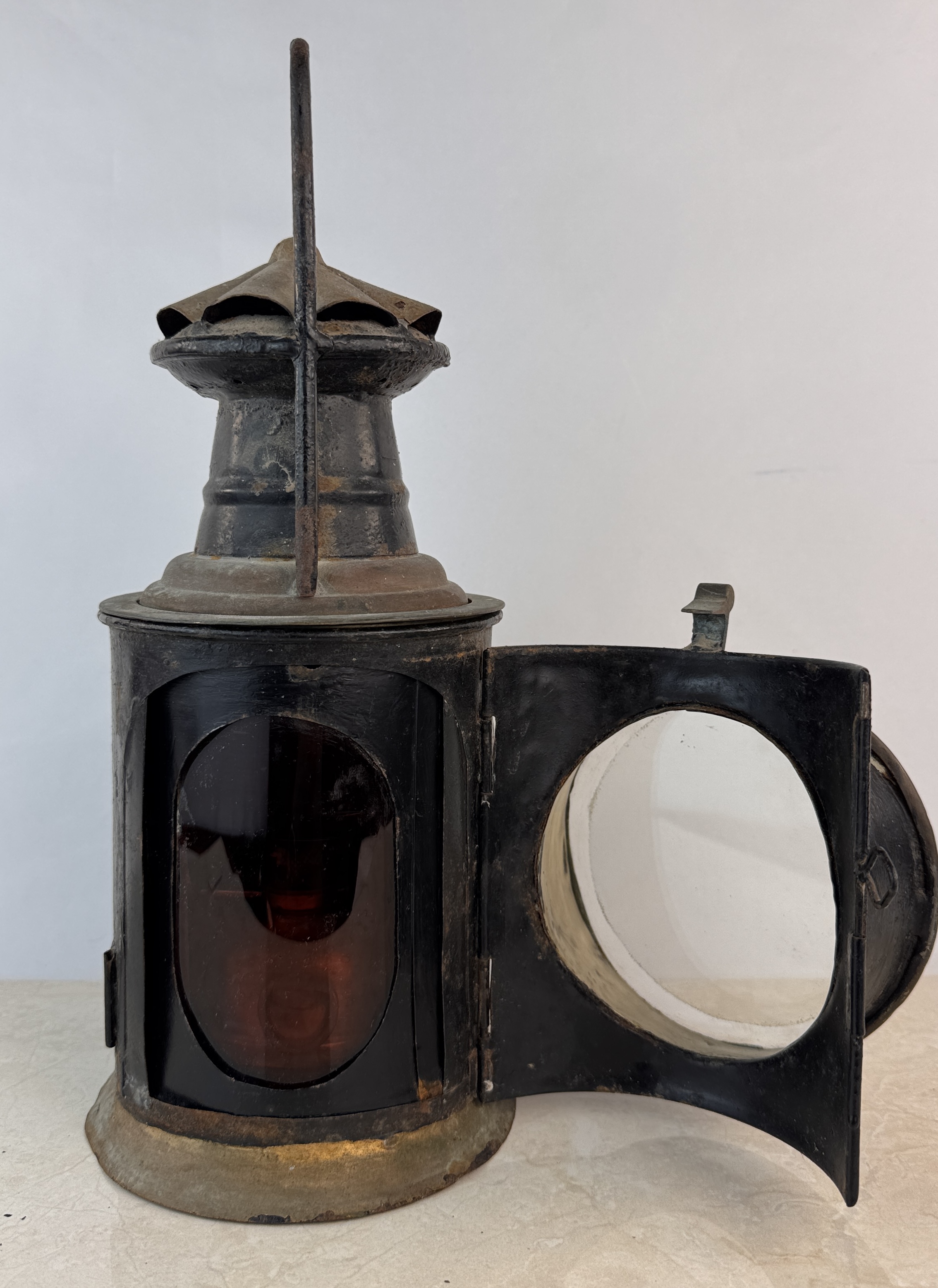 Lote 88- Lampara ferroviaria siglo XX 120/150 eur.