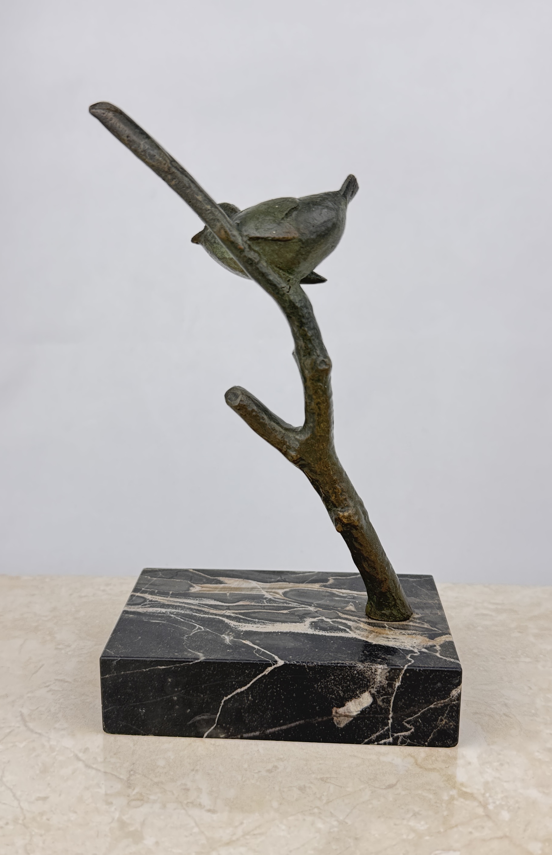 Lote 74- Bronce "Gorrion sobre una rama" 50/60 eur.