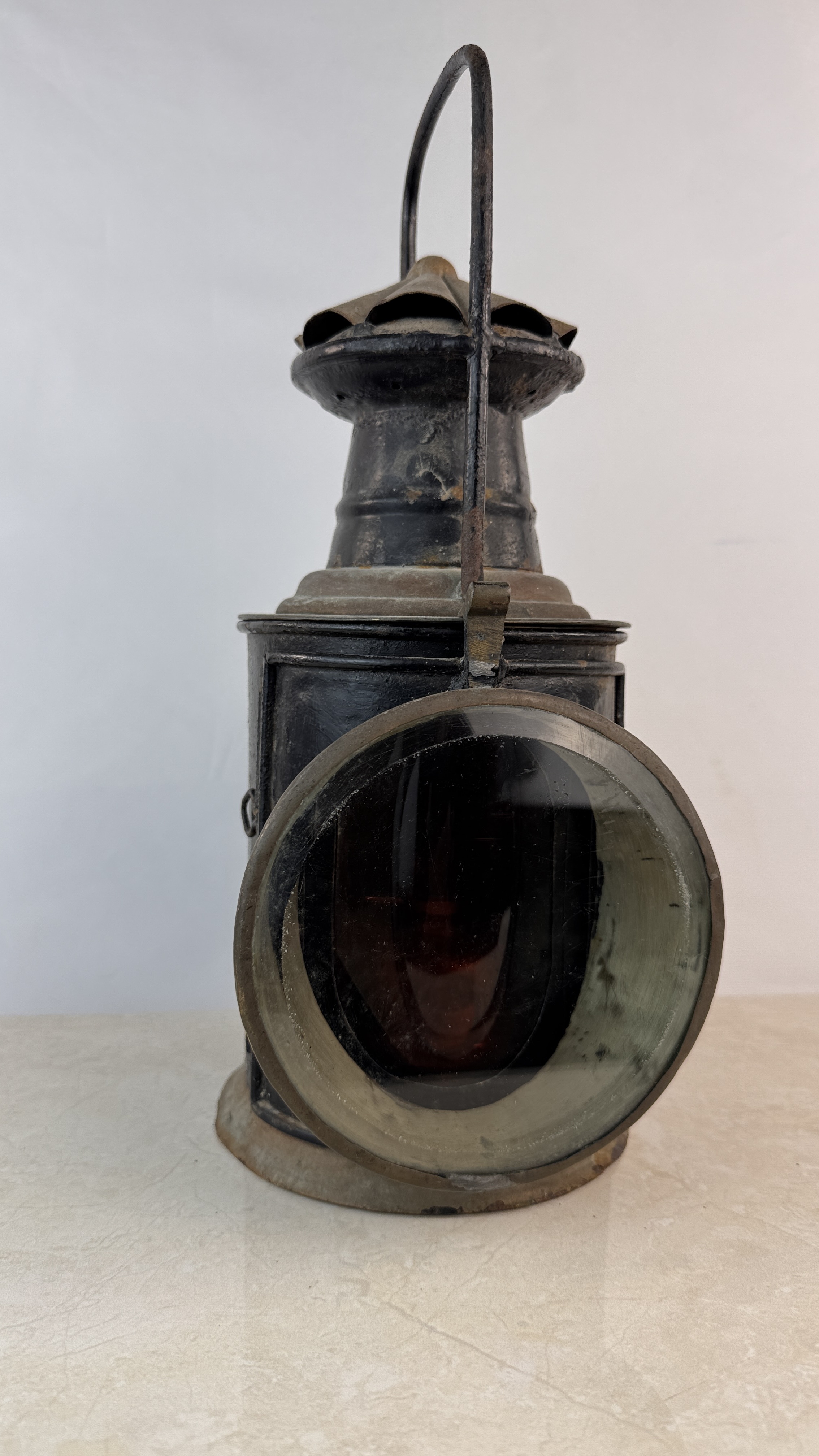 Lote 88- Lampara ferroviaria siglo XX 120/150 eur.