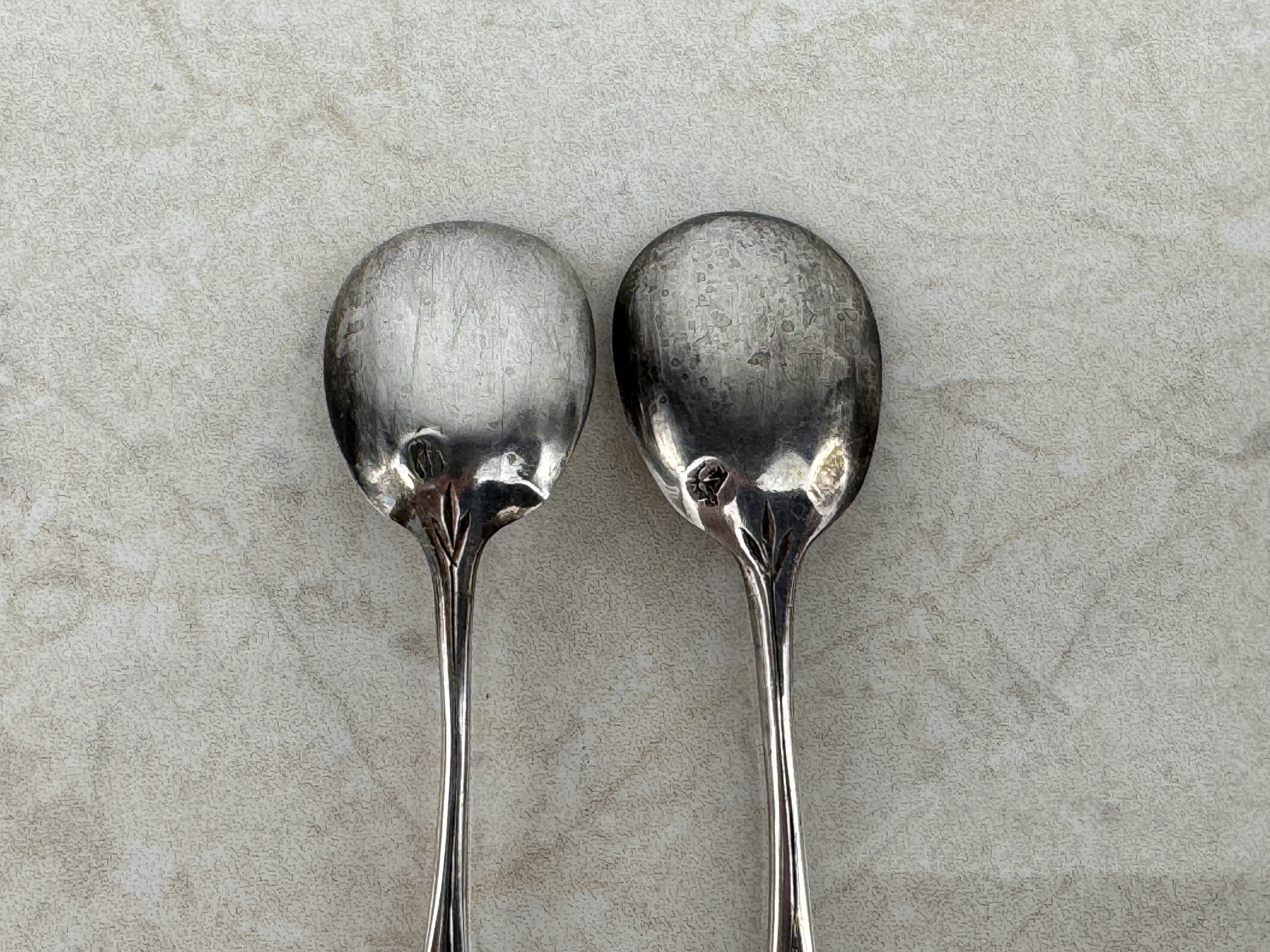 Lote 62- MASSAT.P Pareja de cucharillas de Moka en plata maciza 25/30 eur
