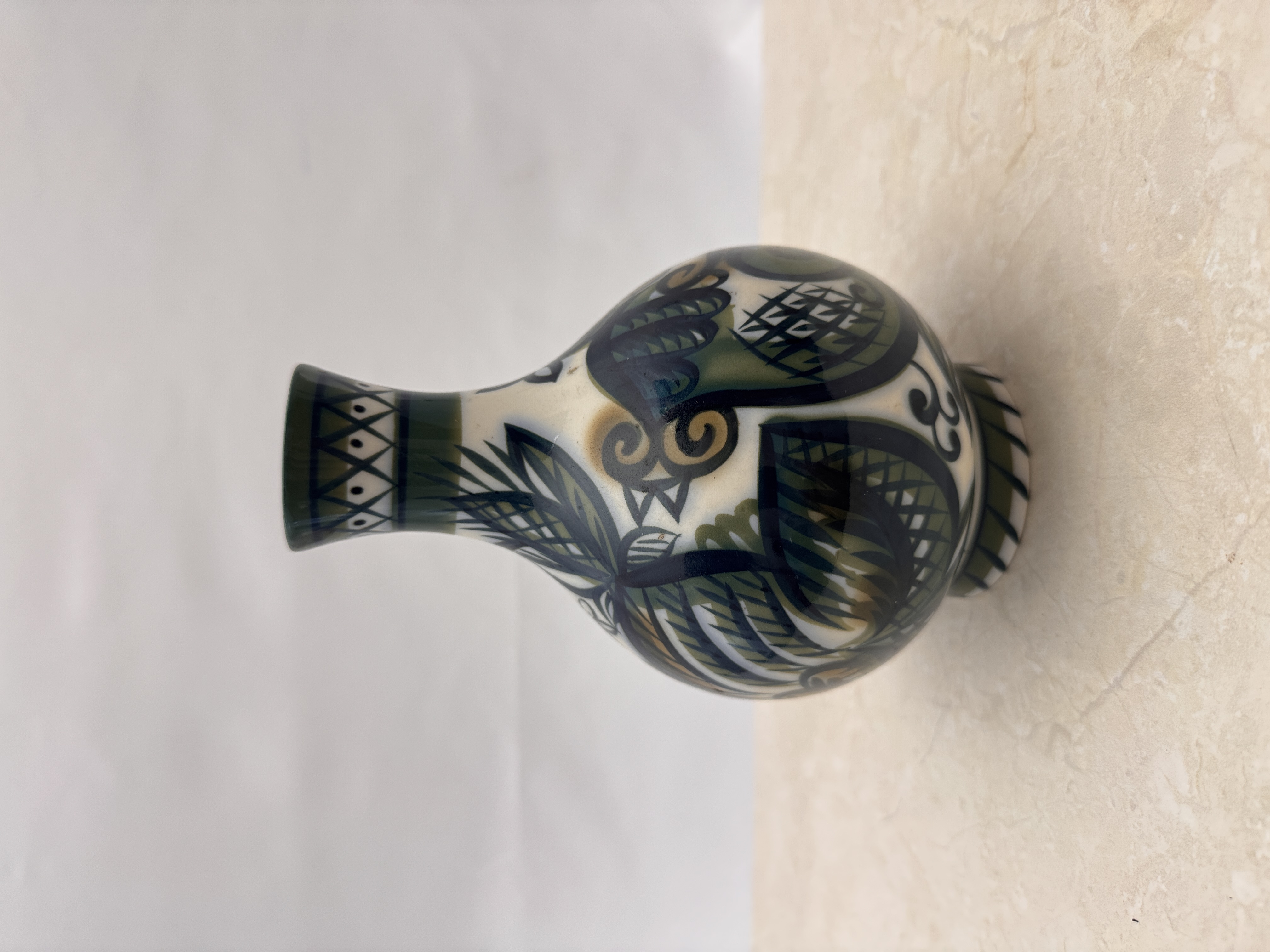 Lote 81- GORODETSKY Vladimir Mikhailovih (924/1977)-  Jarron monofloral de ceramica 30/50 eur.