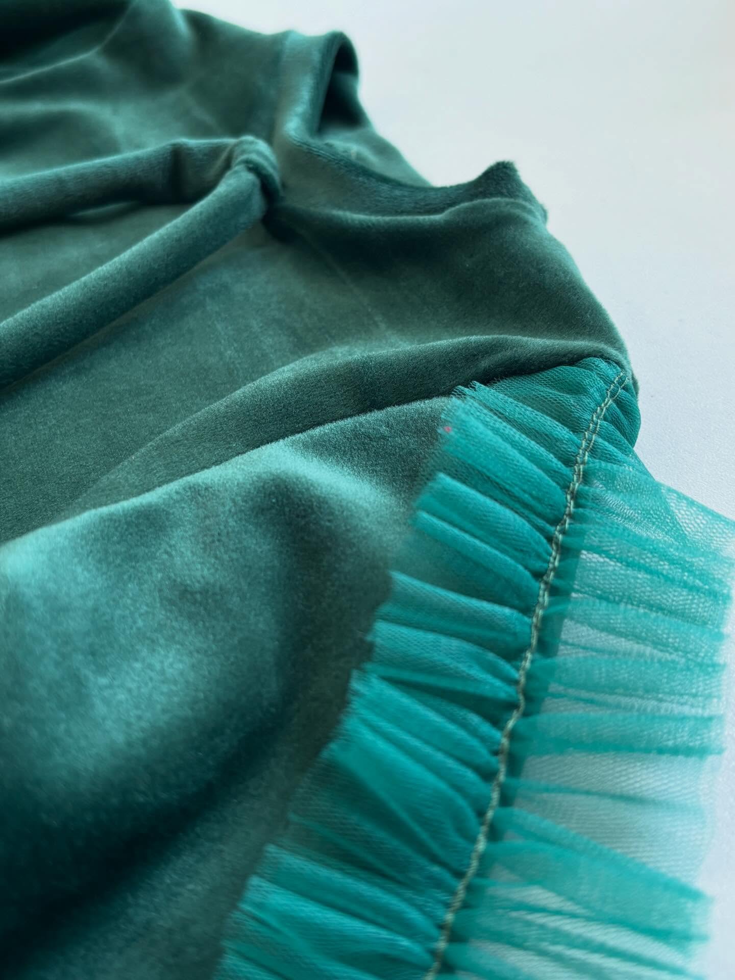 Sarkans velura komplekts