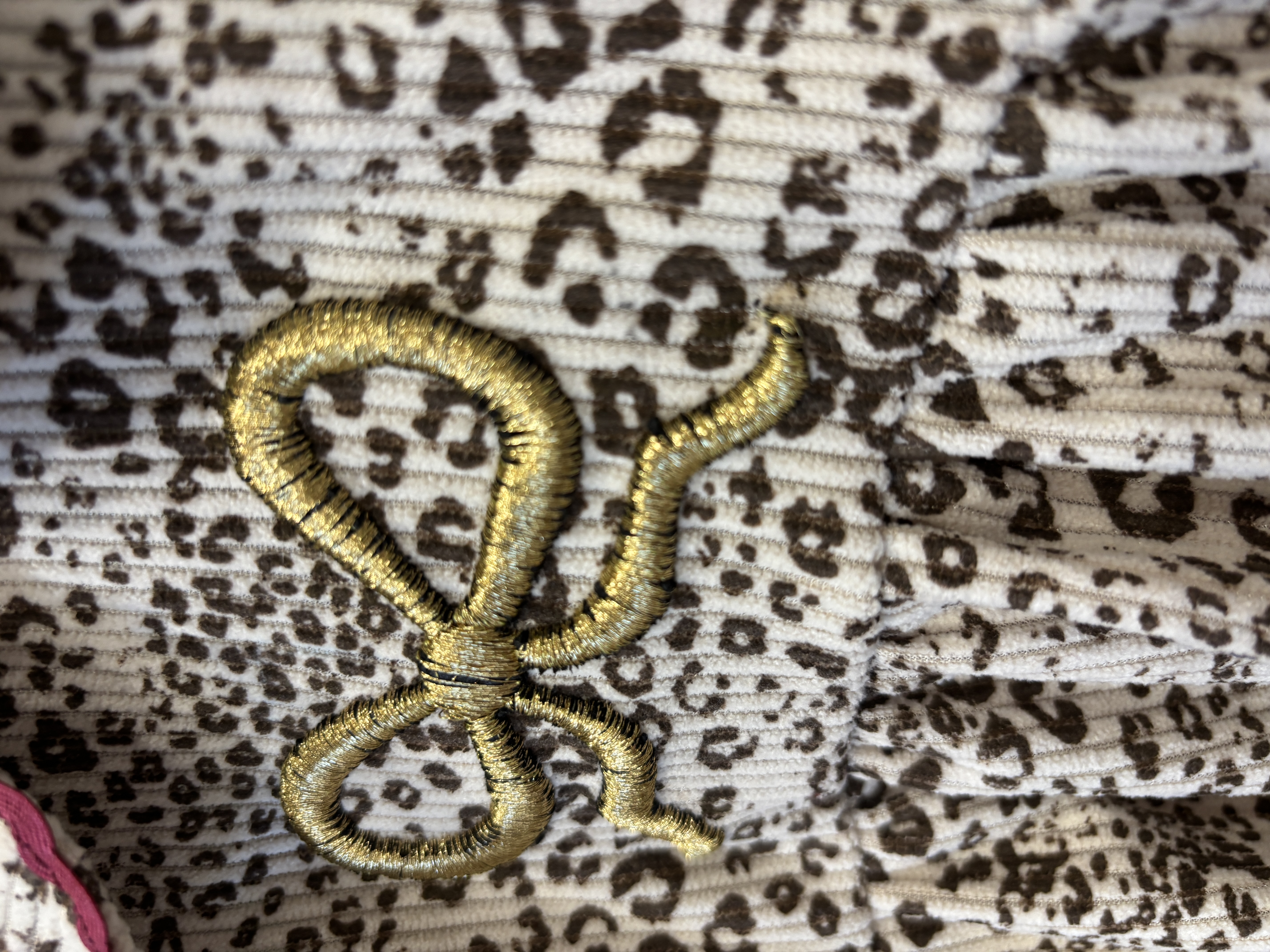 Leoparda velūra kleita