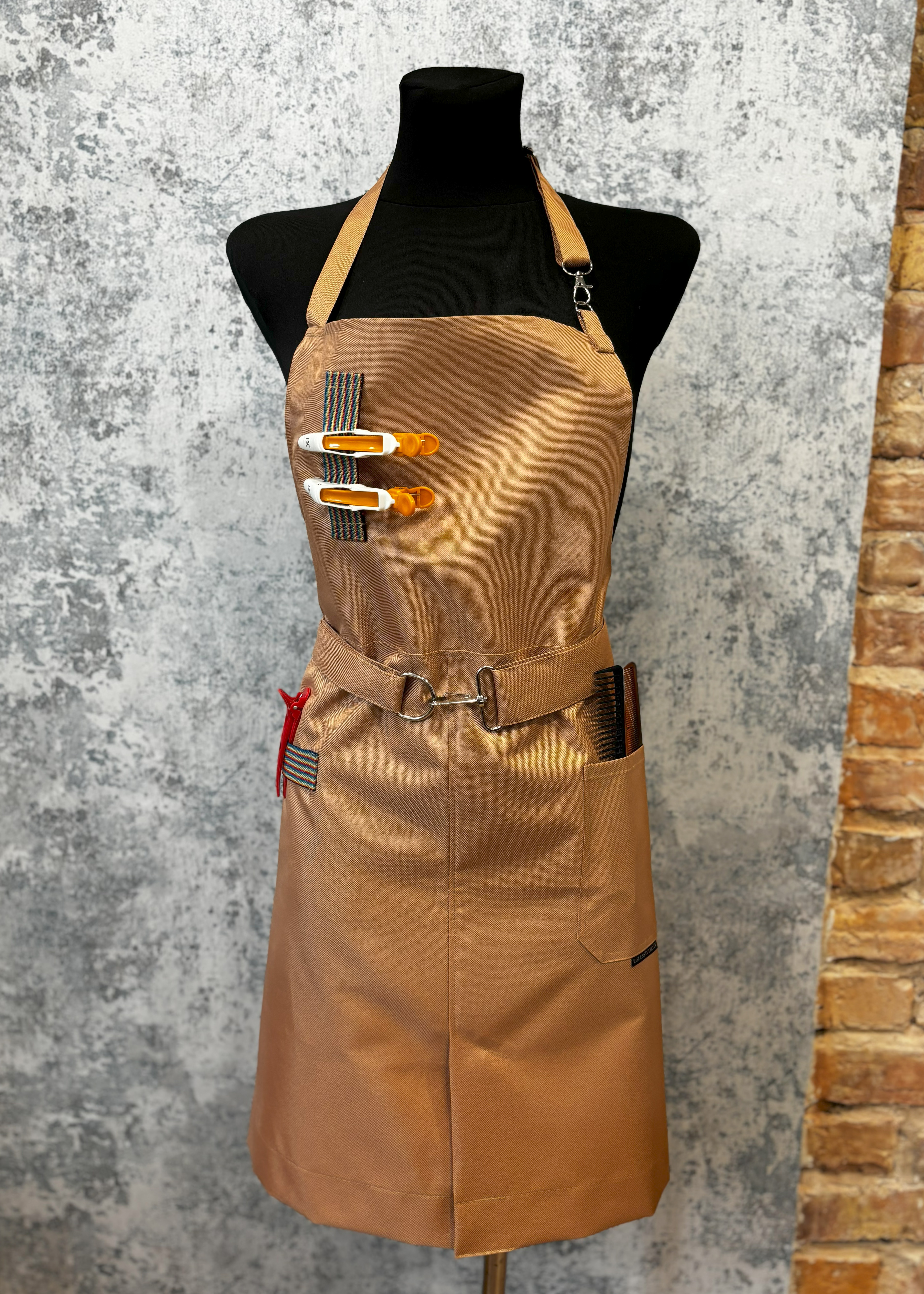 Darba priekšauts ar kabatām