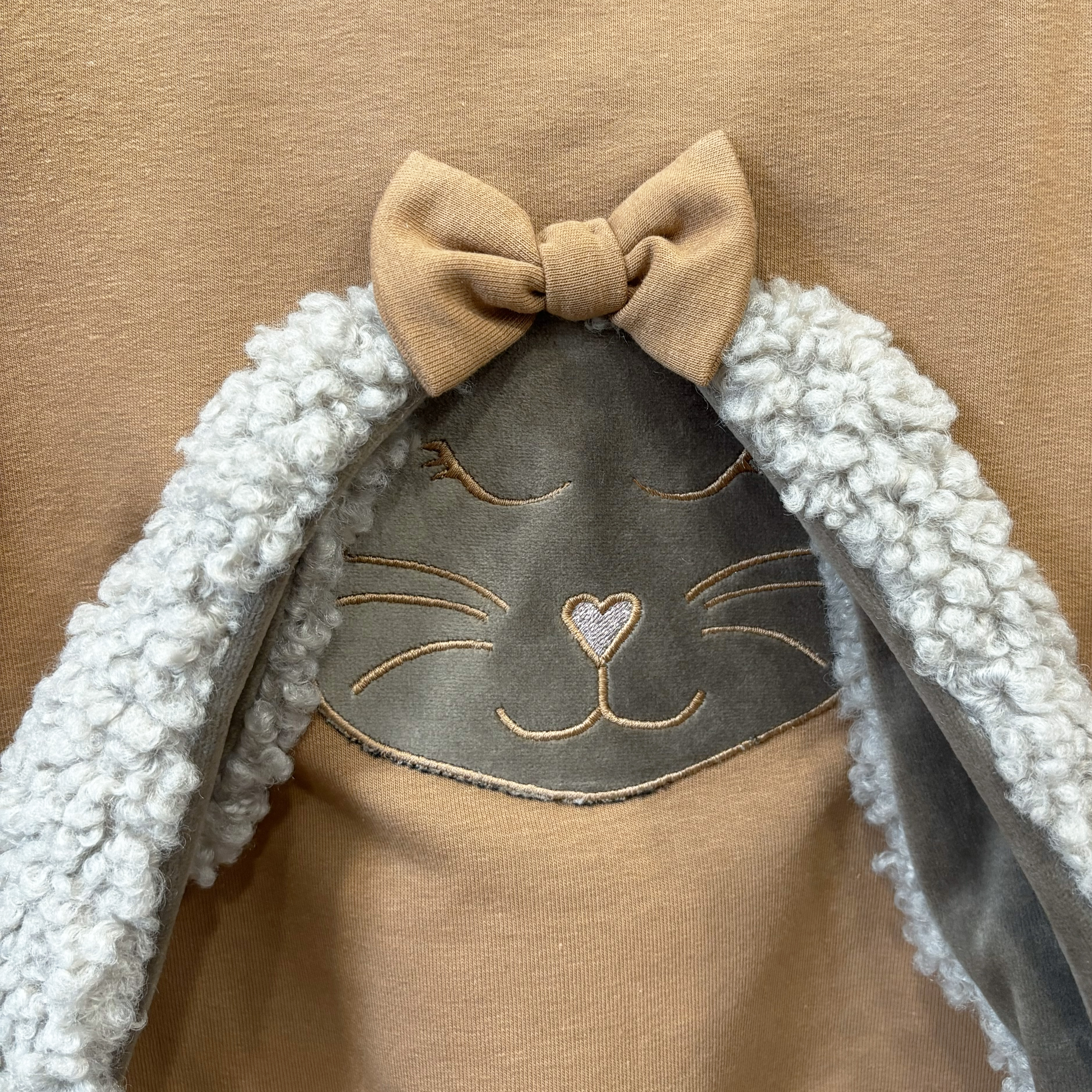 Bēšs zakītis komplekts