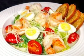 Салат Цезар з креветкою