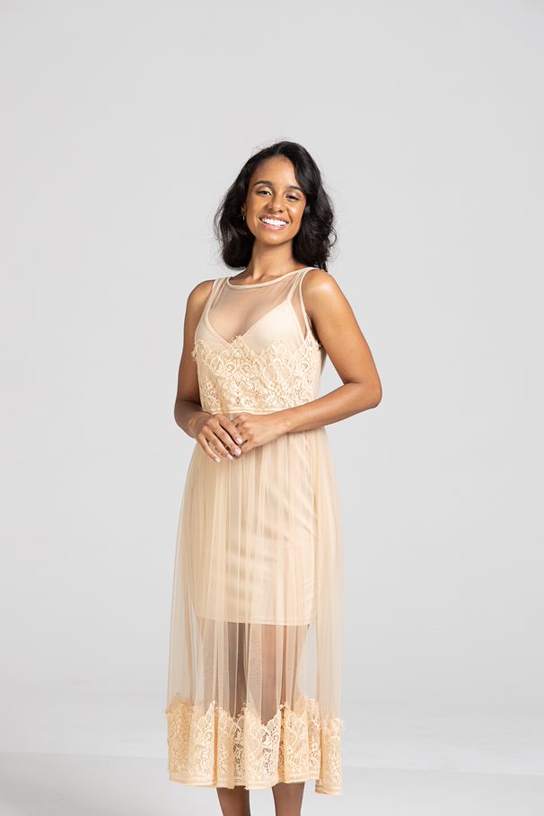 Vestido Rosa Rendado