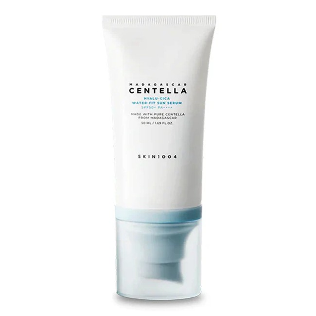 SKIN1004 - Protector Solar Madagascar Centella Hyalu-Cica Water-Fit Sun Serum
