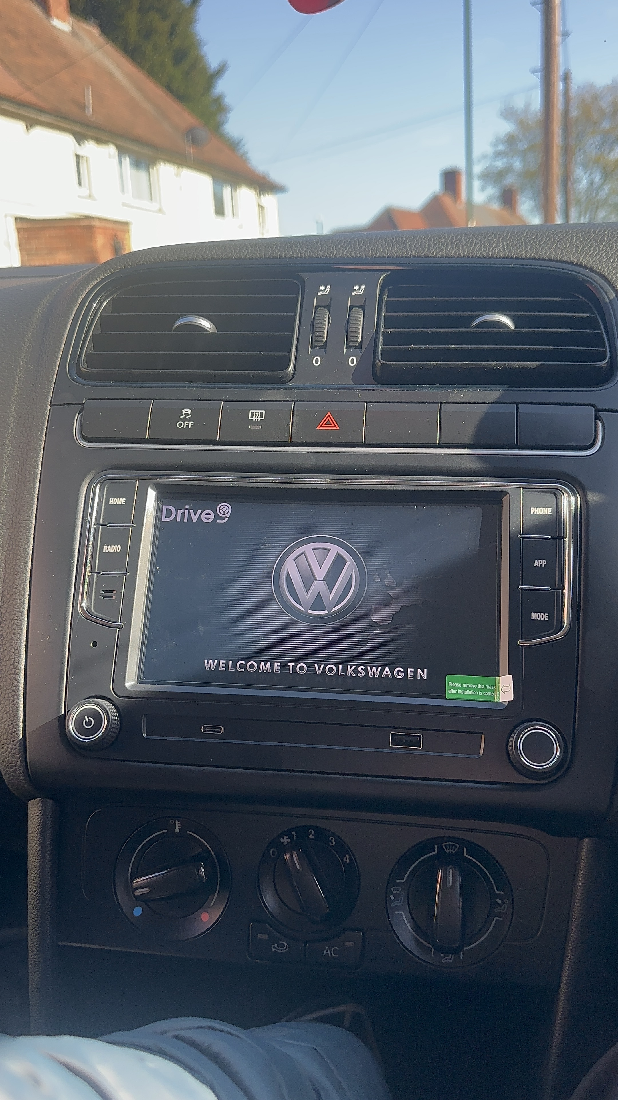 Drive9 Android 15 Car Stereo for Volkswagen, SEAT & Škoda | Wireless CarPlay & Android Auto | 4GB RAM / 64GB ROM | Plug & Play