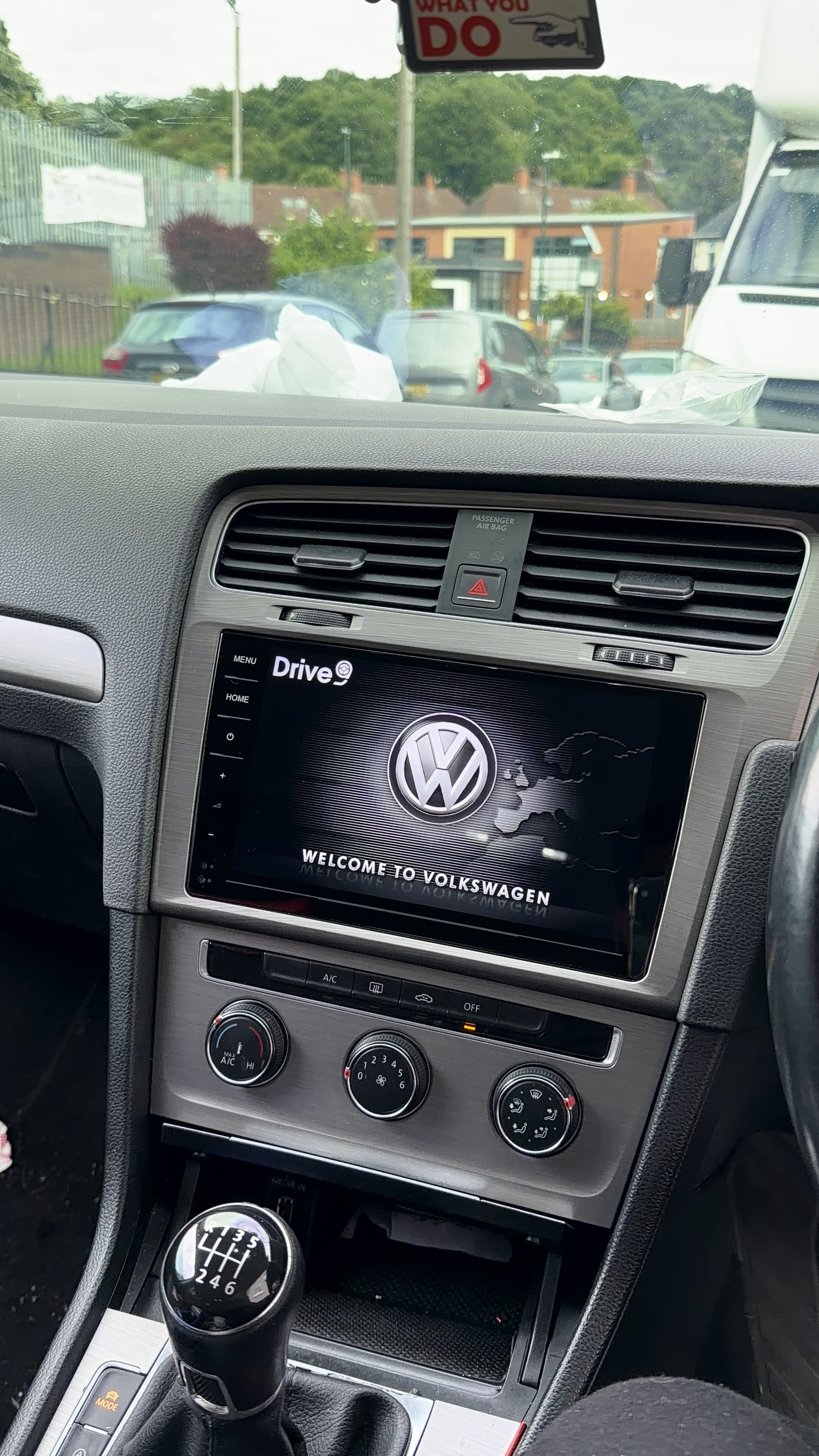 Drive9 VW Mib2.5 Style VW OEM Style 4/64 Headunit. Wireless/Wired Apple CarPlay/Android Auto 