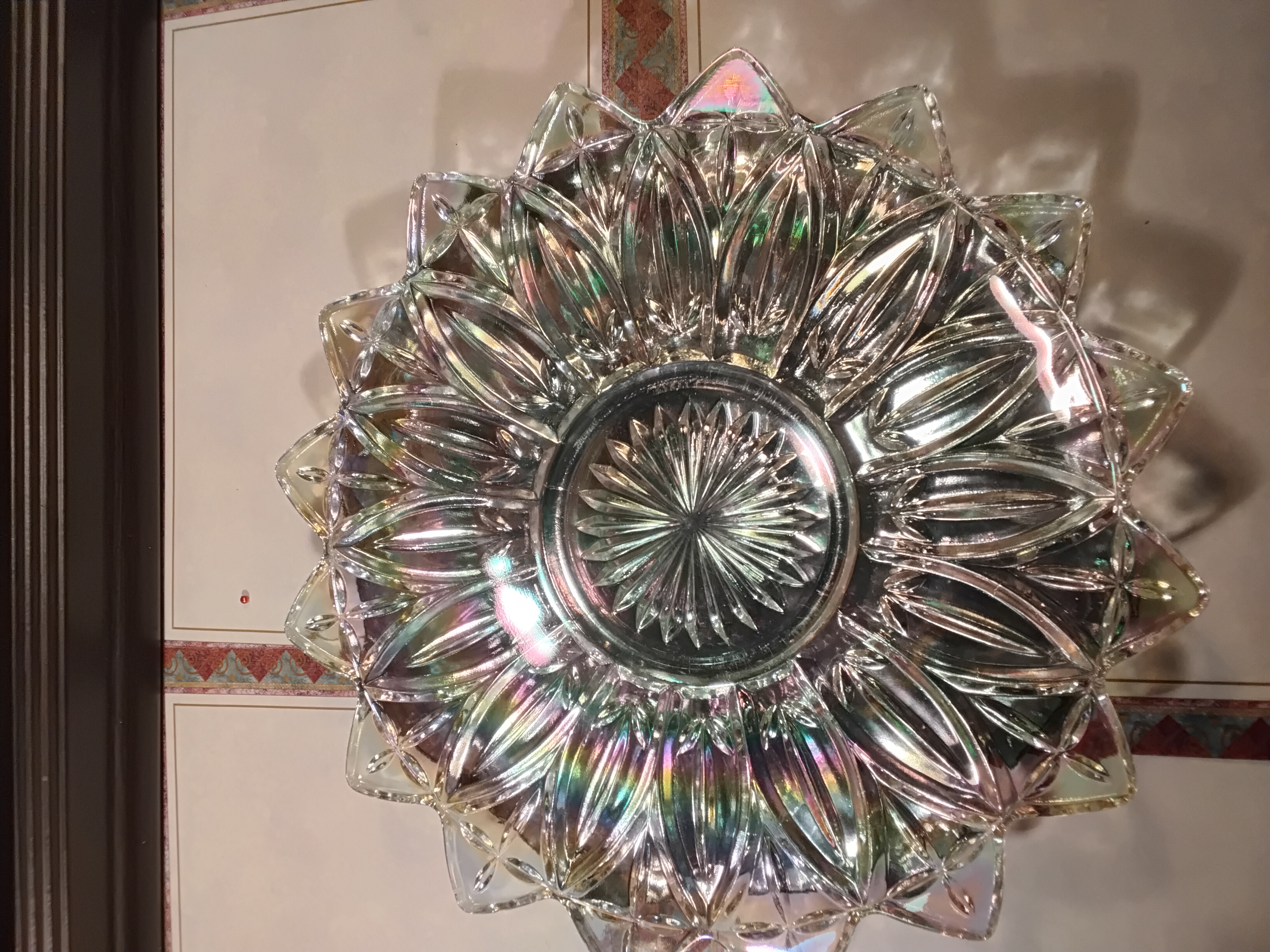 Vintage Iridescent Carnival Glass Starburst Bowl – Mid-Century Pressed Glass Centerpiece