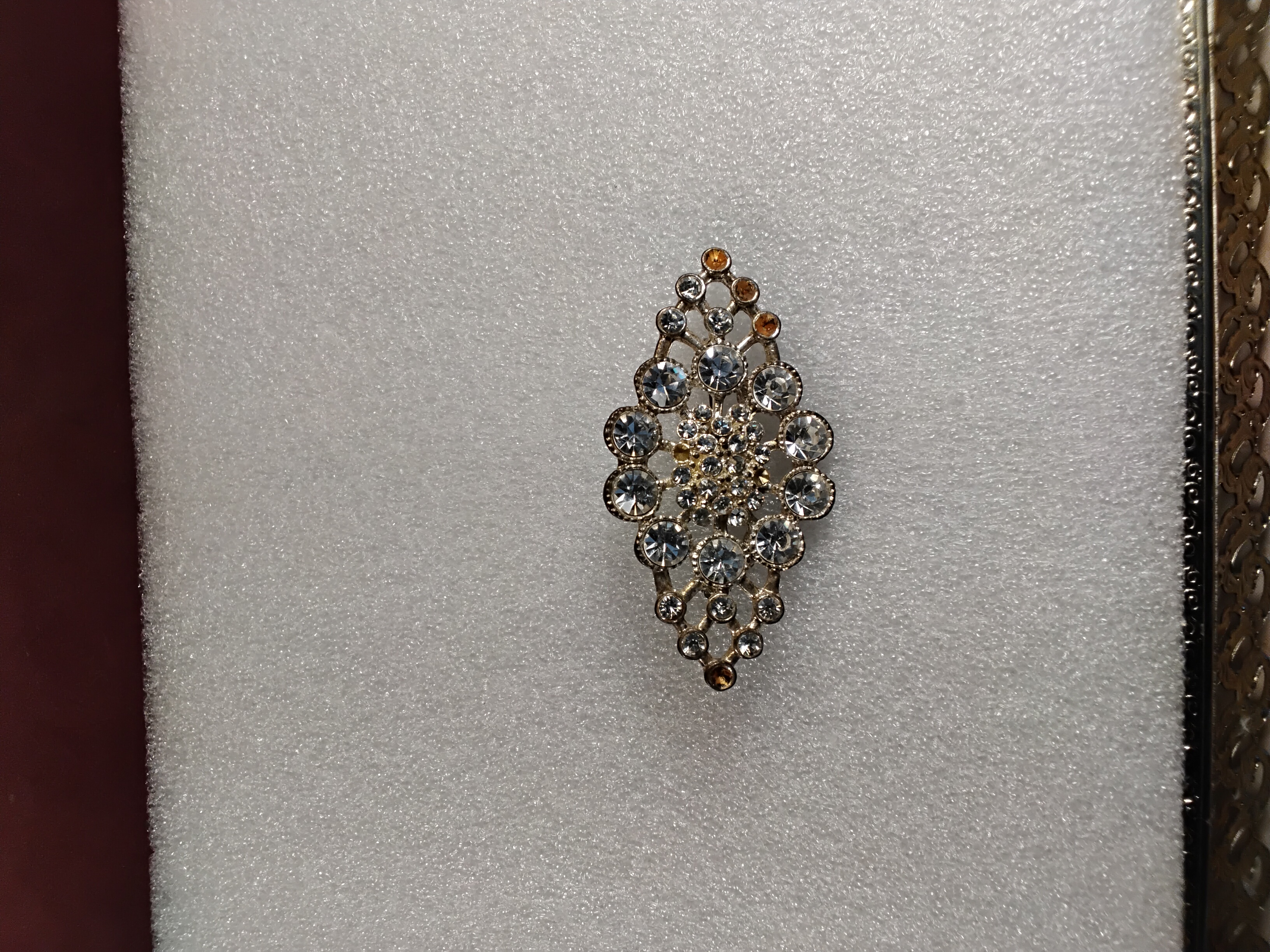 Sliver Diamond Form Brooch 
