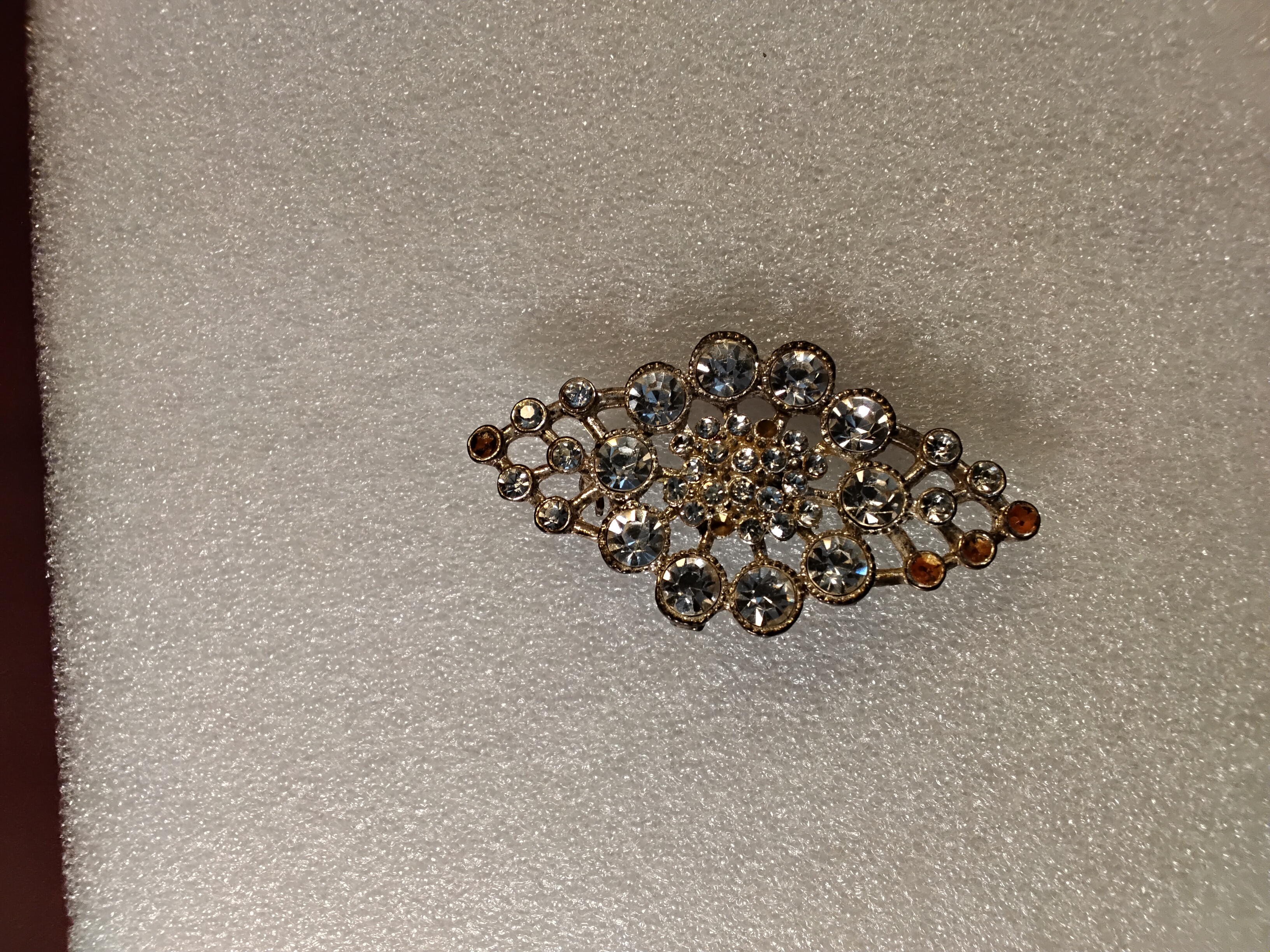 Sliver Diamond Form Brooch 