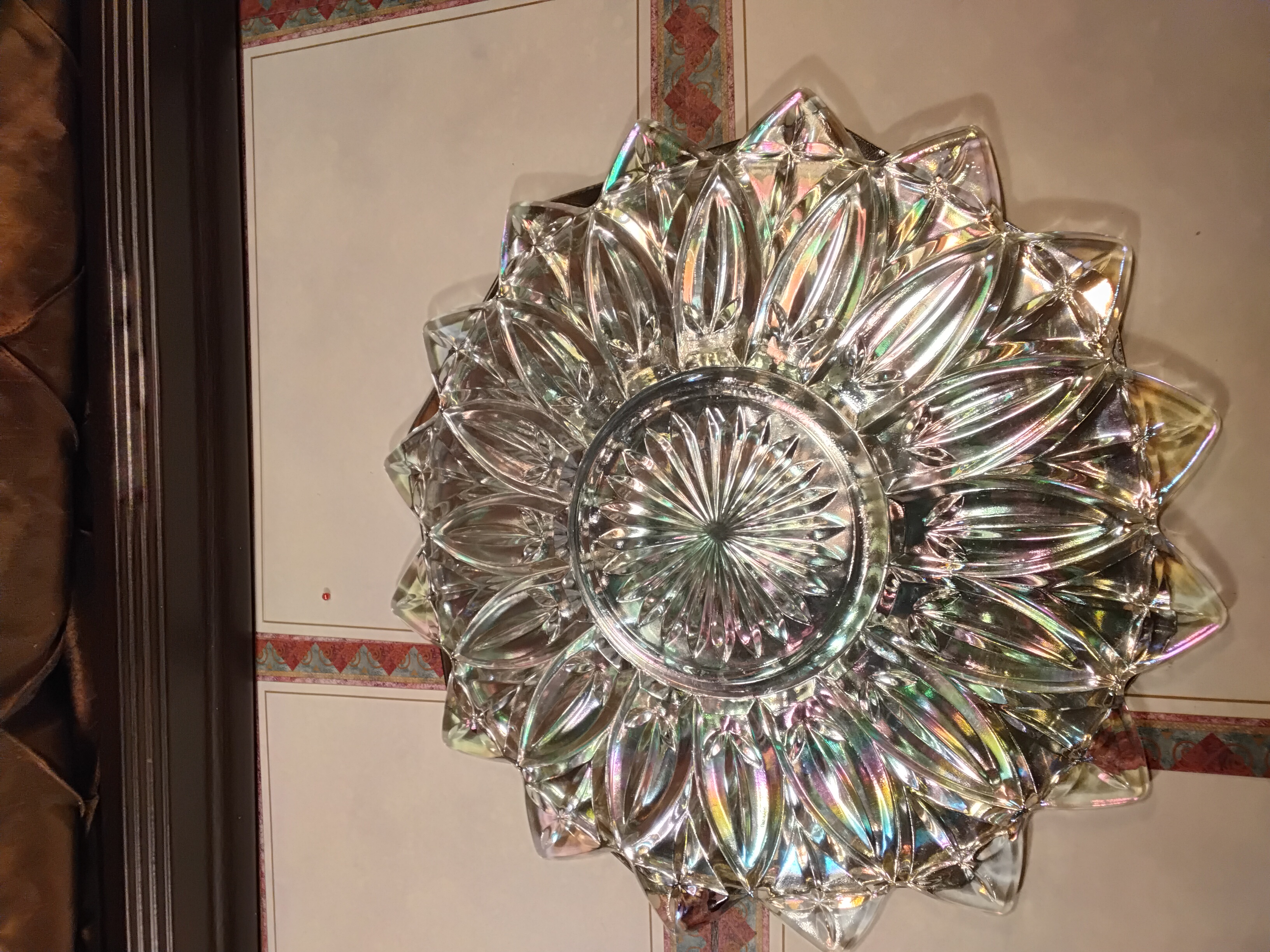 Vintage Iridescent Carnival Glass Starburst Bowl – Mid-Century Pressed Glass Centerpiece