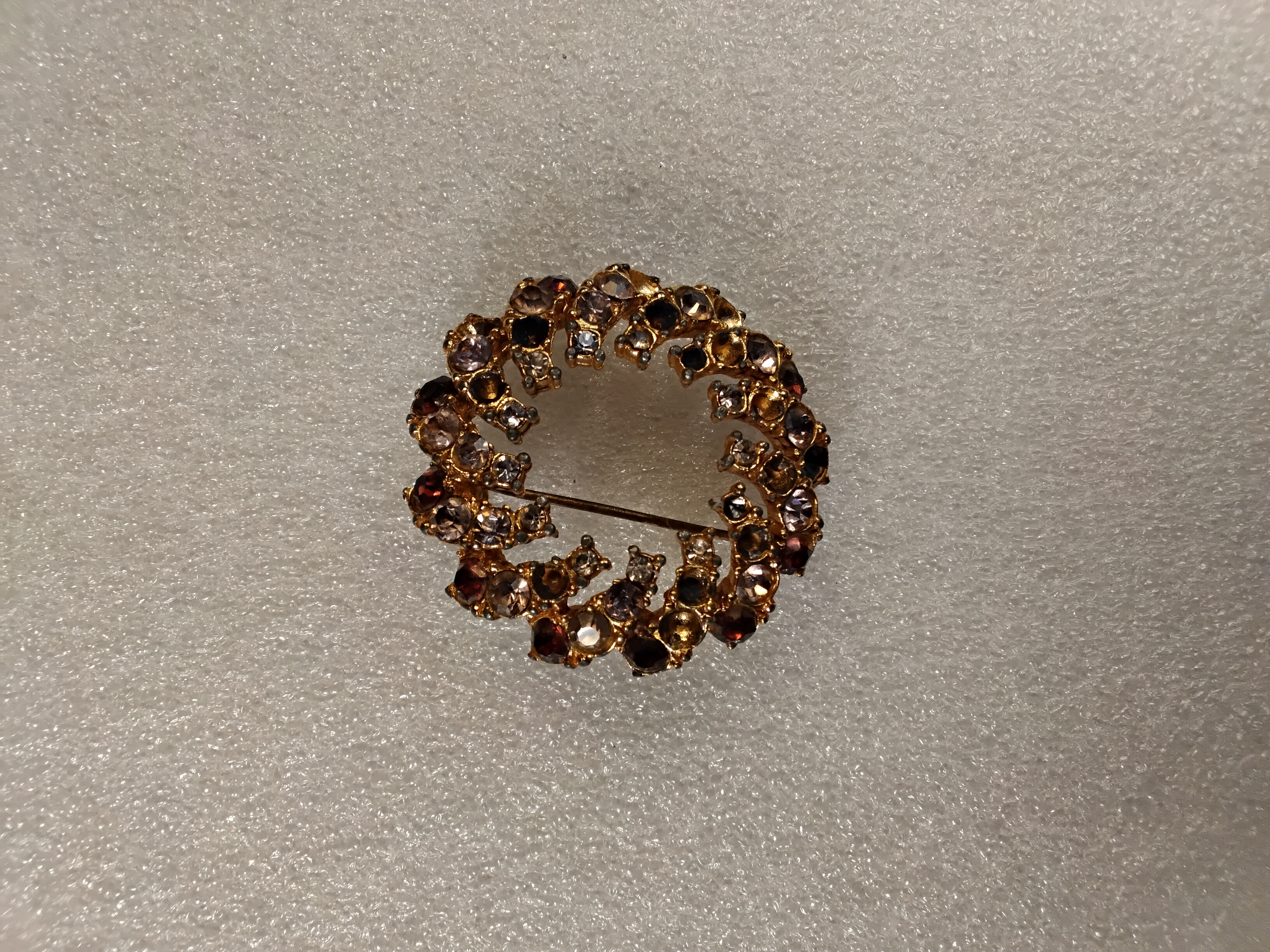 Gold Reef Design Brooch 