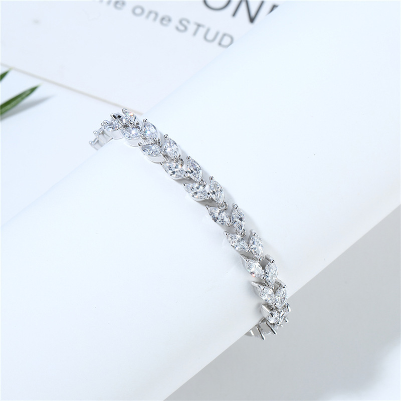 Zircon Rice Bracelet for Women, Silver, Wicker Leaf Design