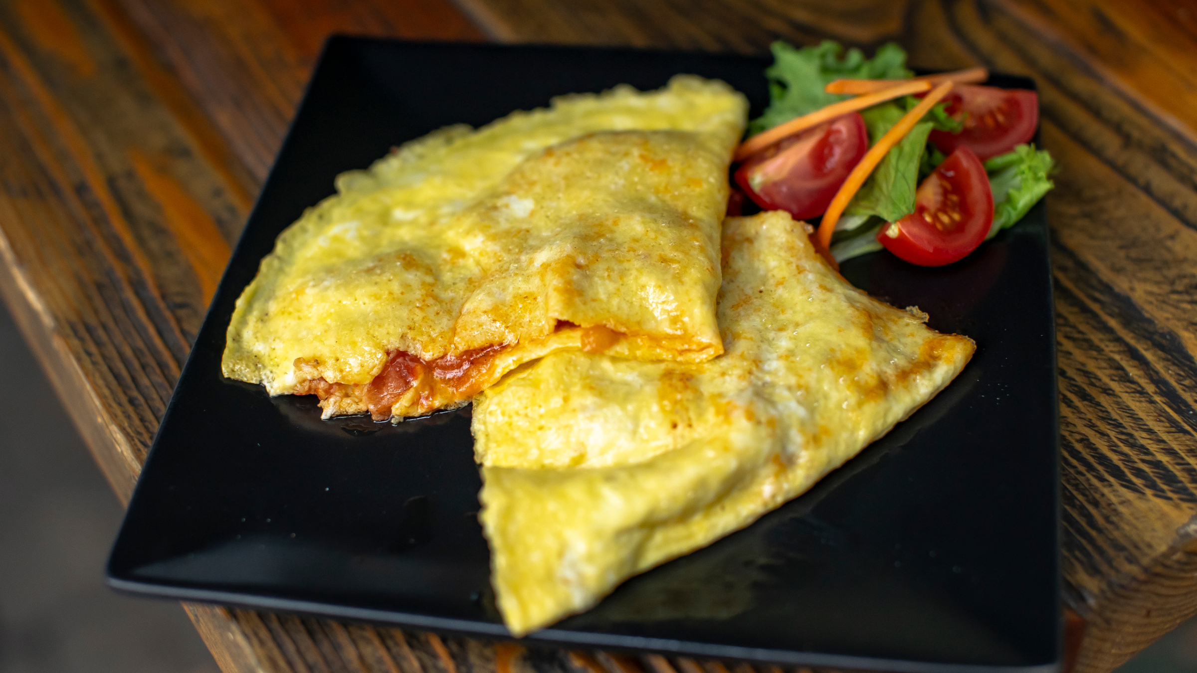 OMELET WITH TOMATO