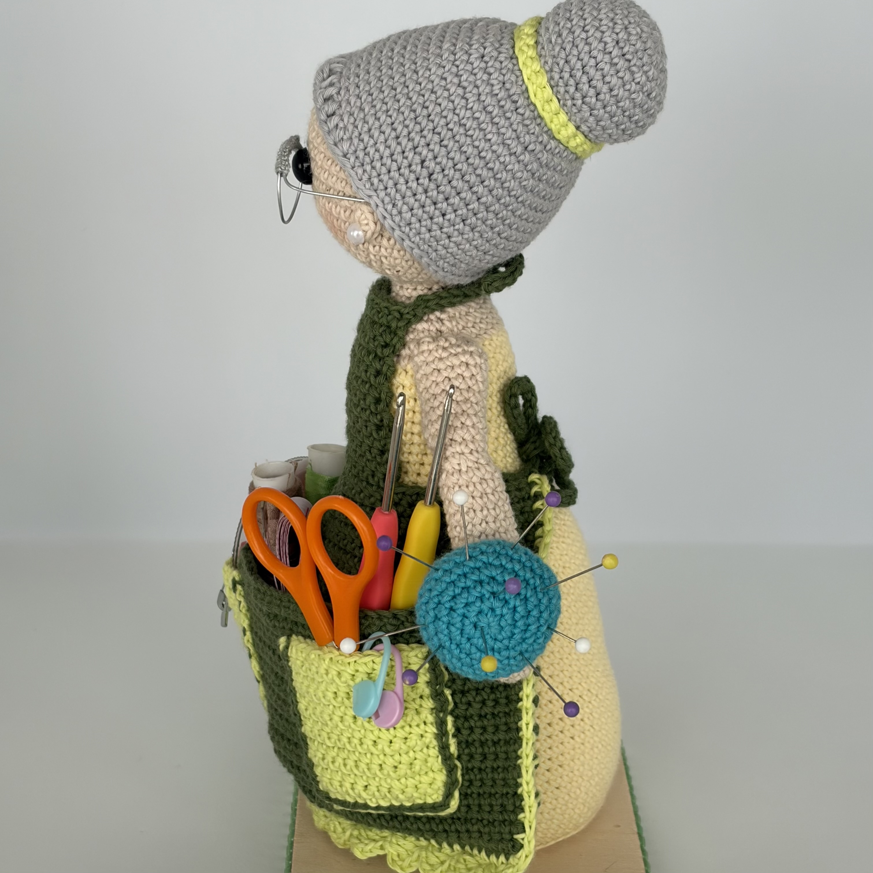 Muñeca organizadora de costura