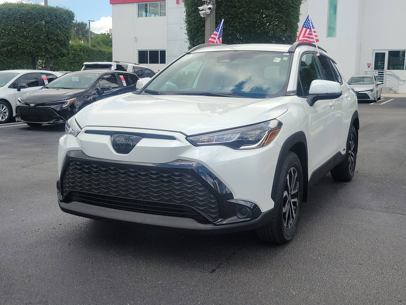 2024 Toyota Corolla Cross Hybrid SE – Used | Miami FL