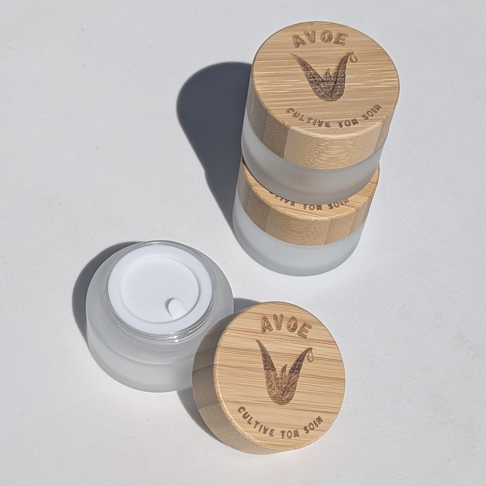 Pots cosmétiques en verre avec spatule – stockage propre & élégant
