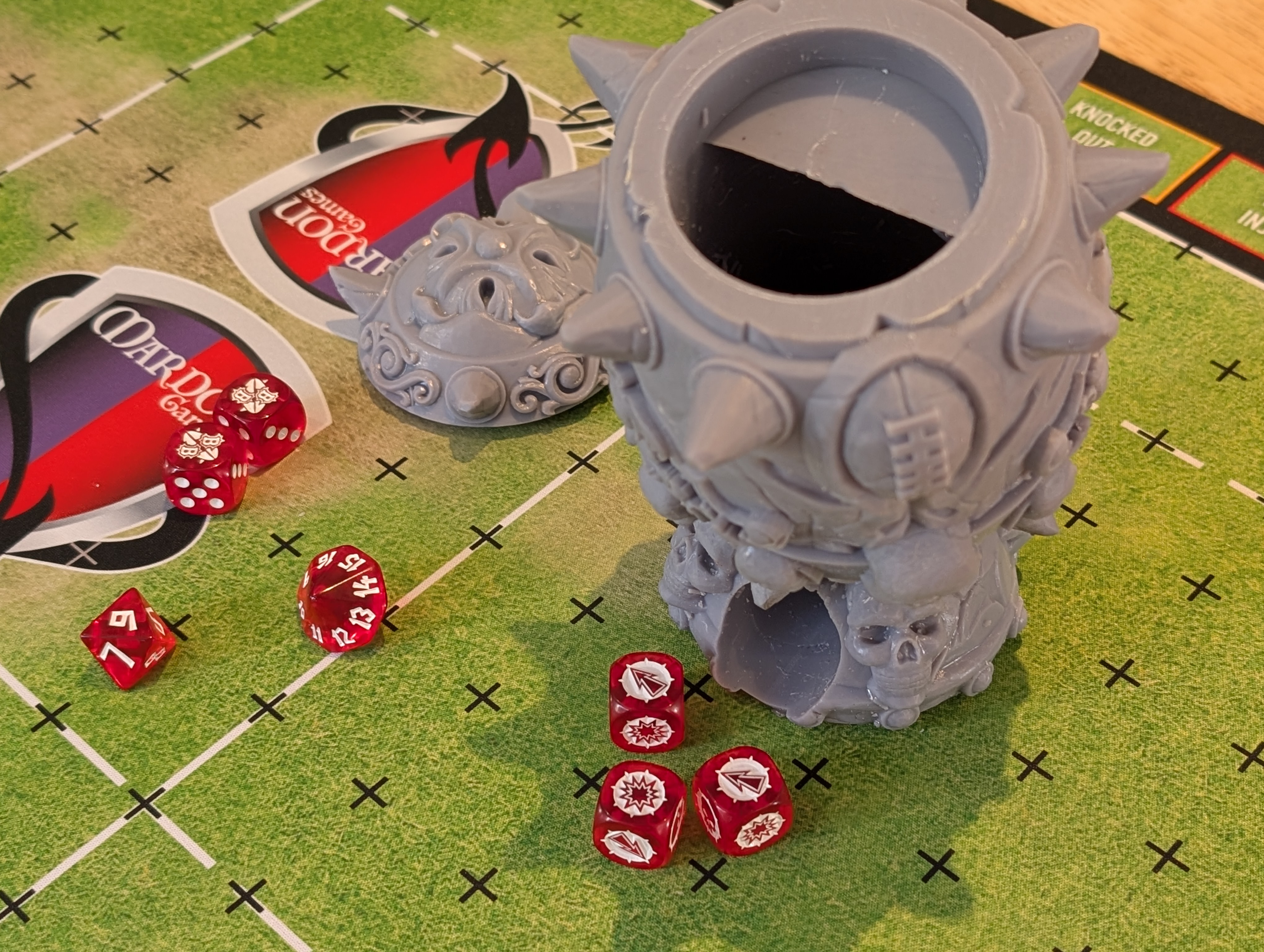 7's Football Dice Tower