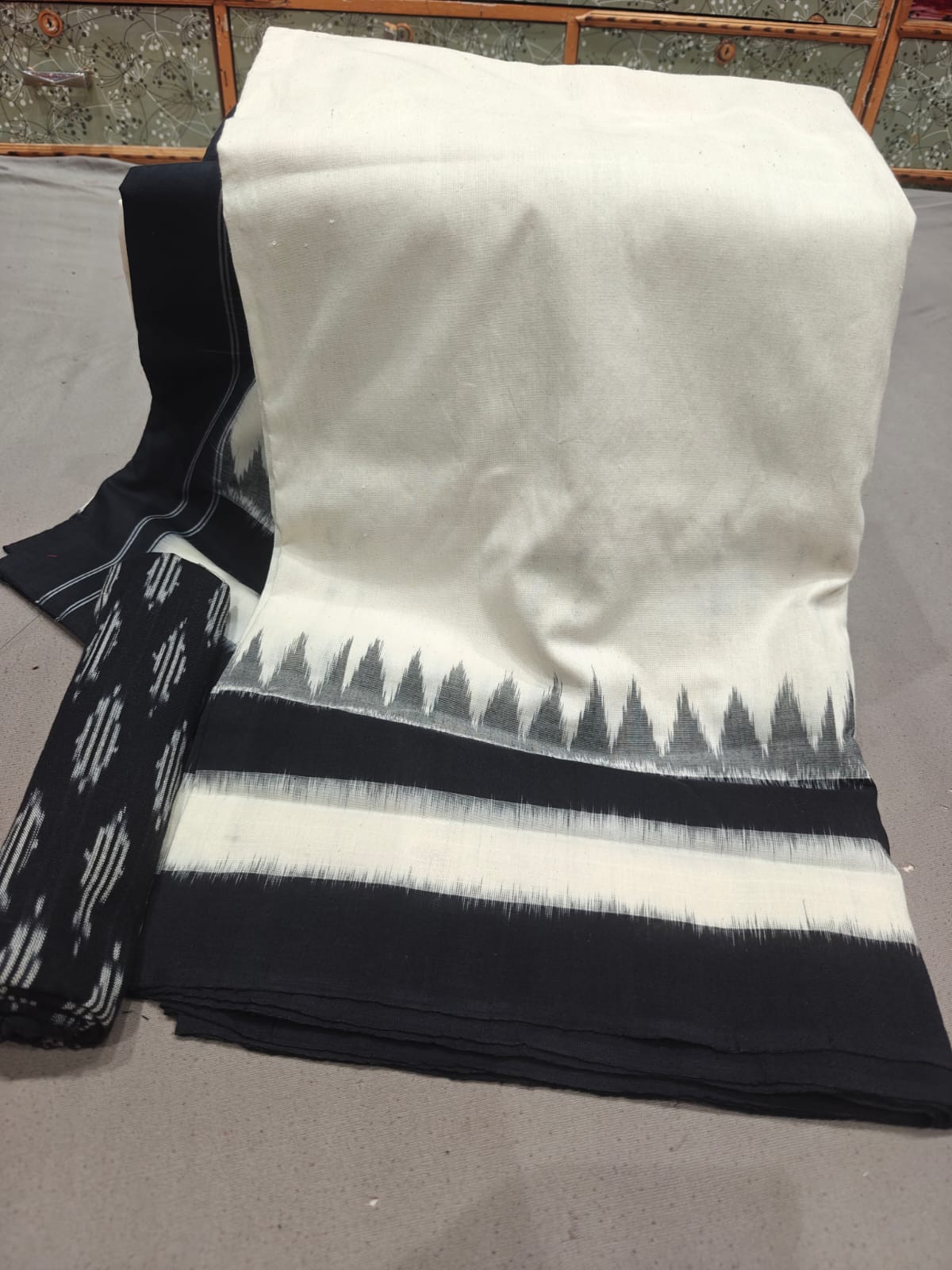 Black & White Ikkat Cotton Saree