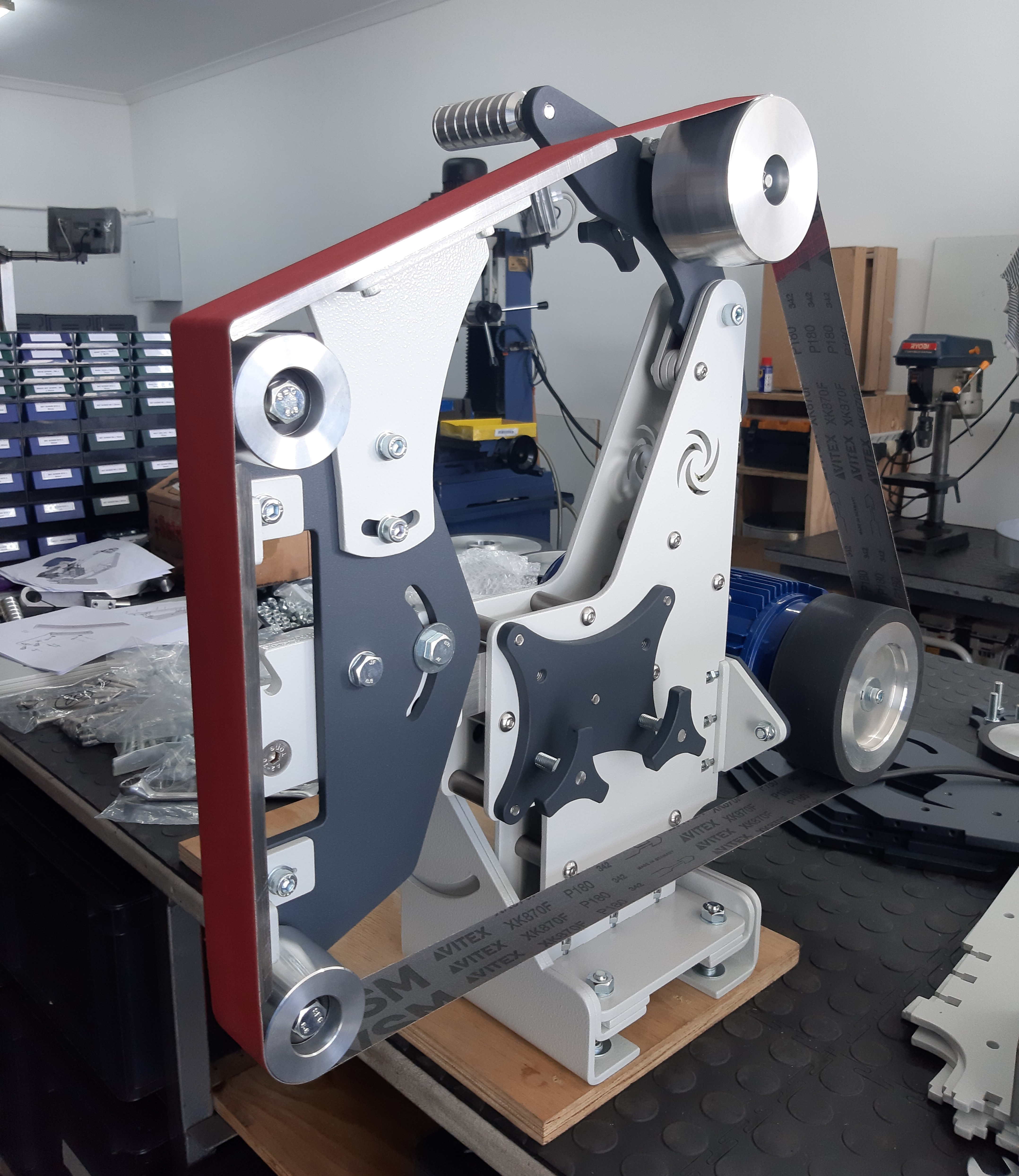 VM-1 Belt Grinder