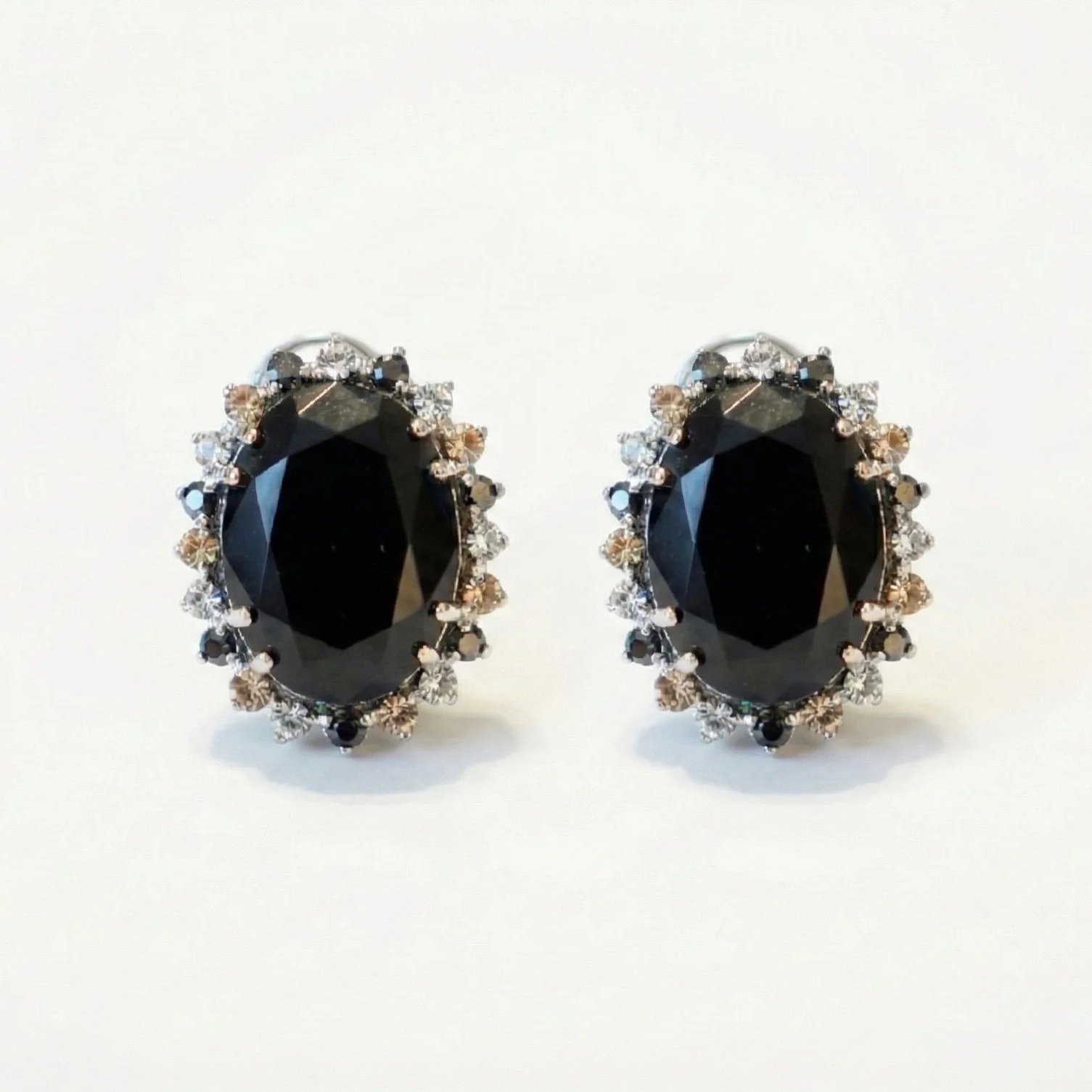 The Noir Halo Studs
